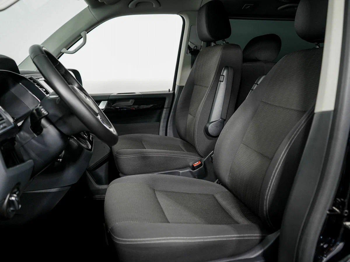 Volkswagen Multivan 2016, черный