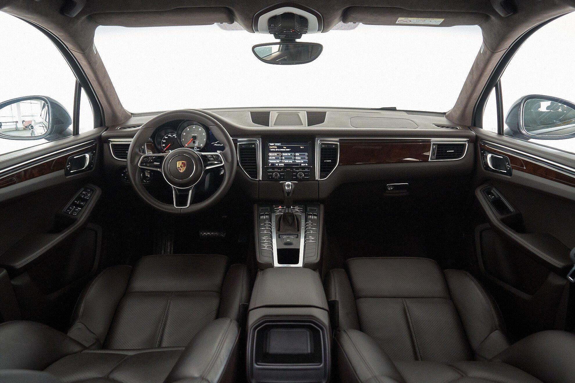 Porsche Macan 2014, черный