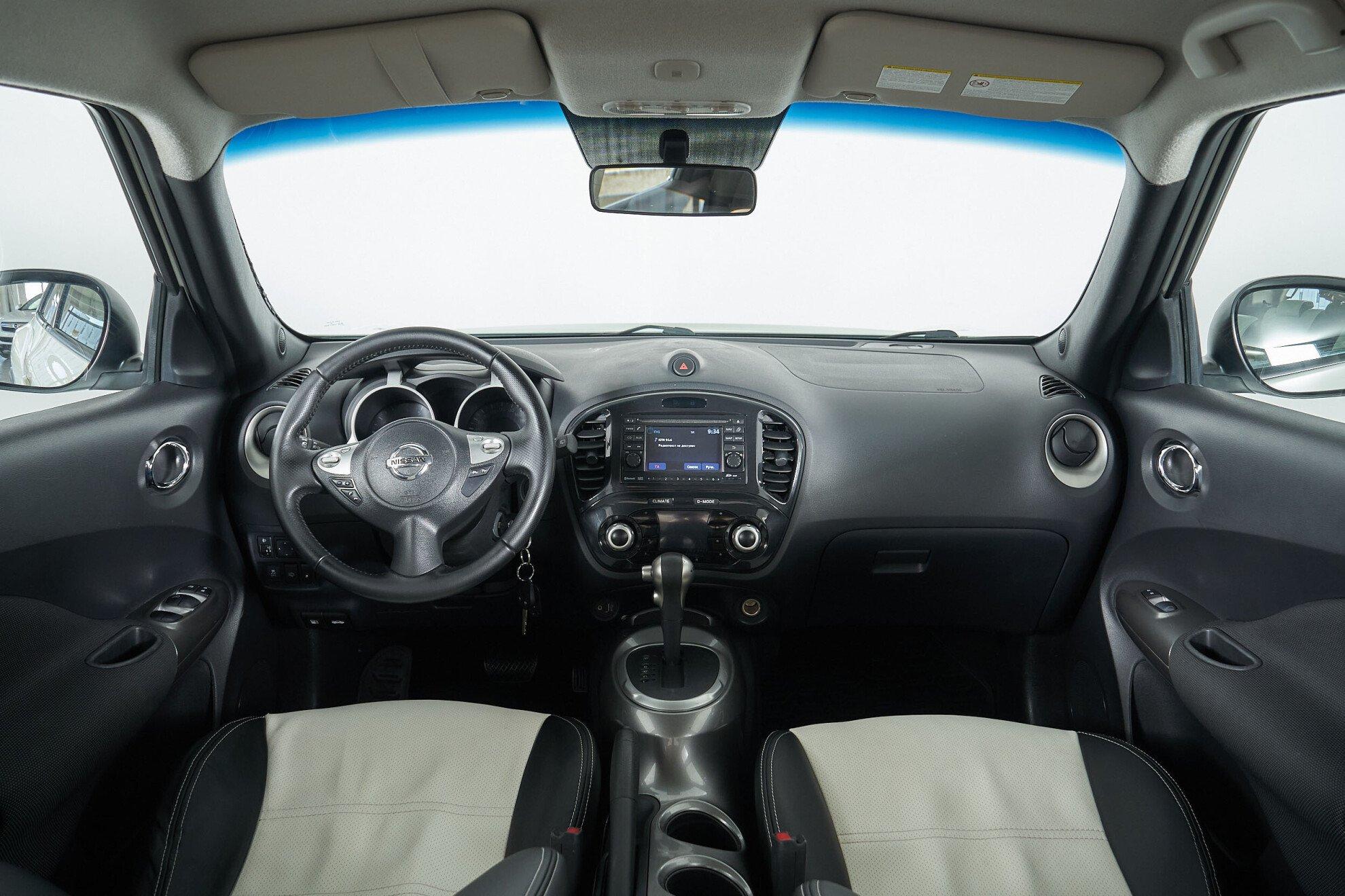 Nissan Juke 2014, белый