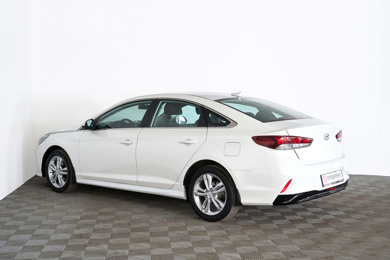 Hyundai Sonata 2017, белый