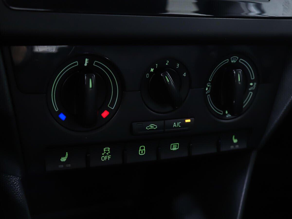 Skoda Rapid 2019, белый