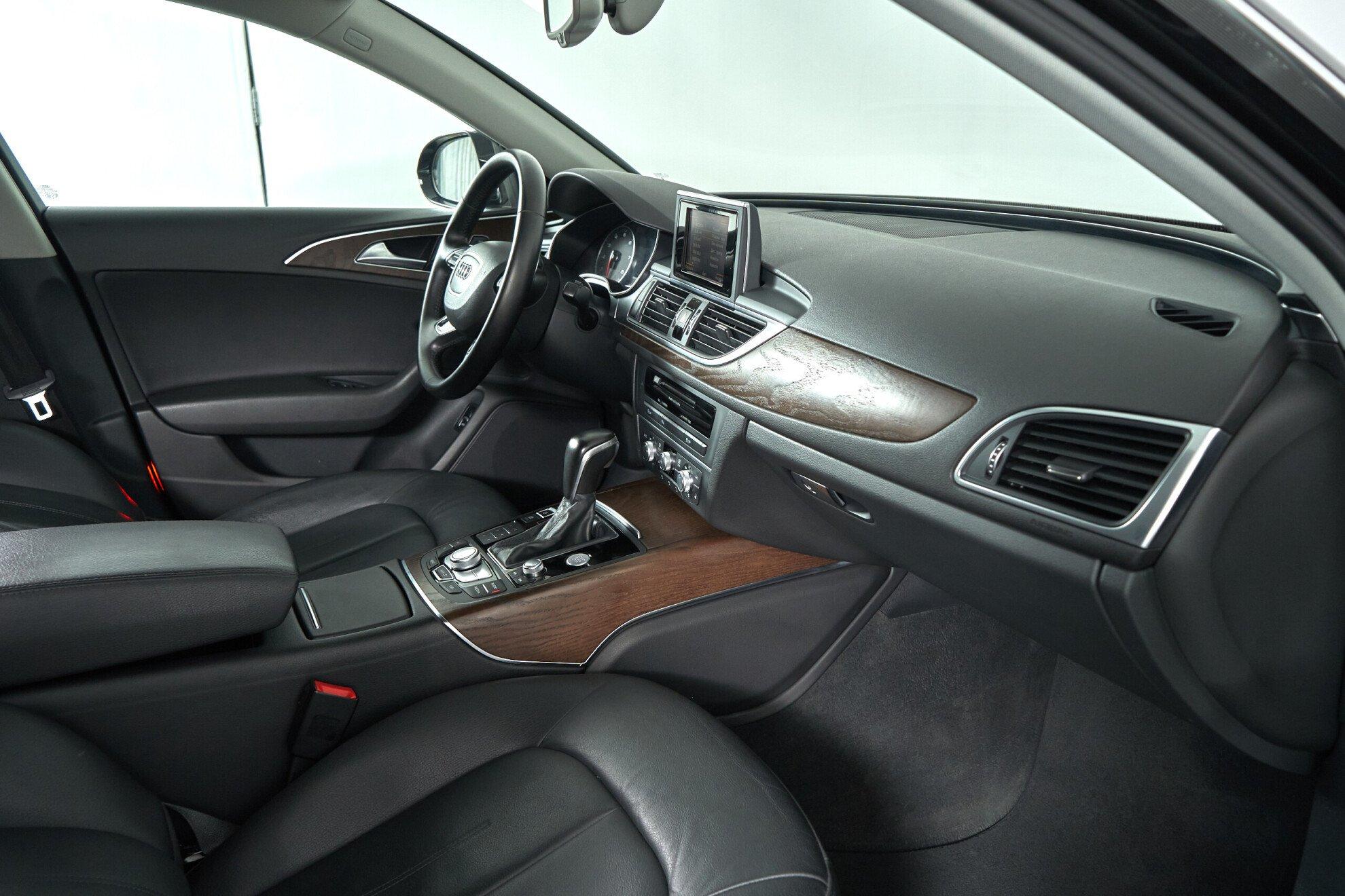 Audi A6 2017, черный