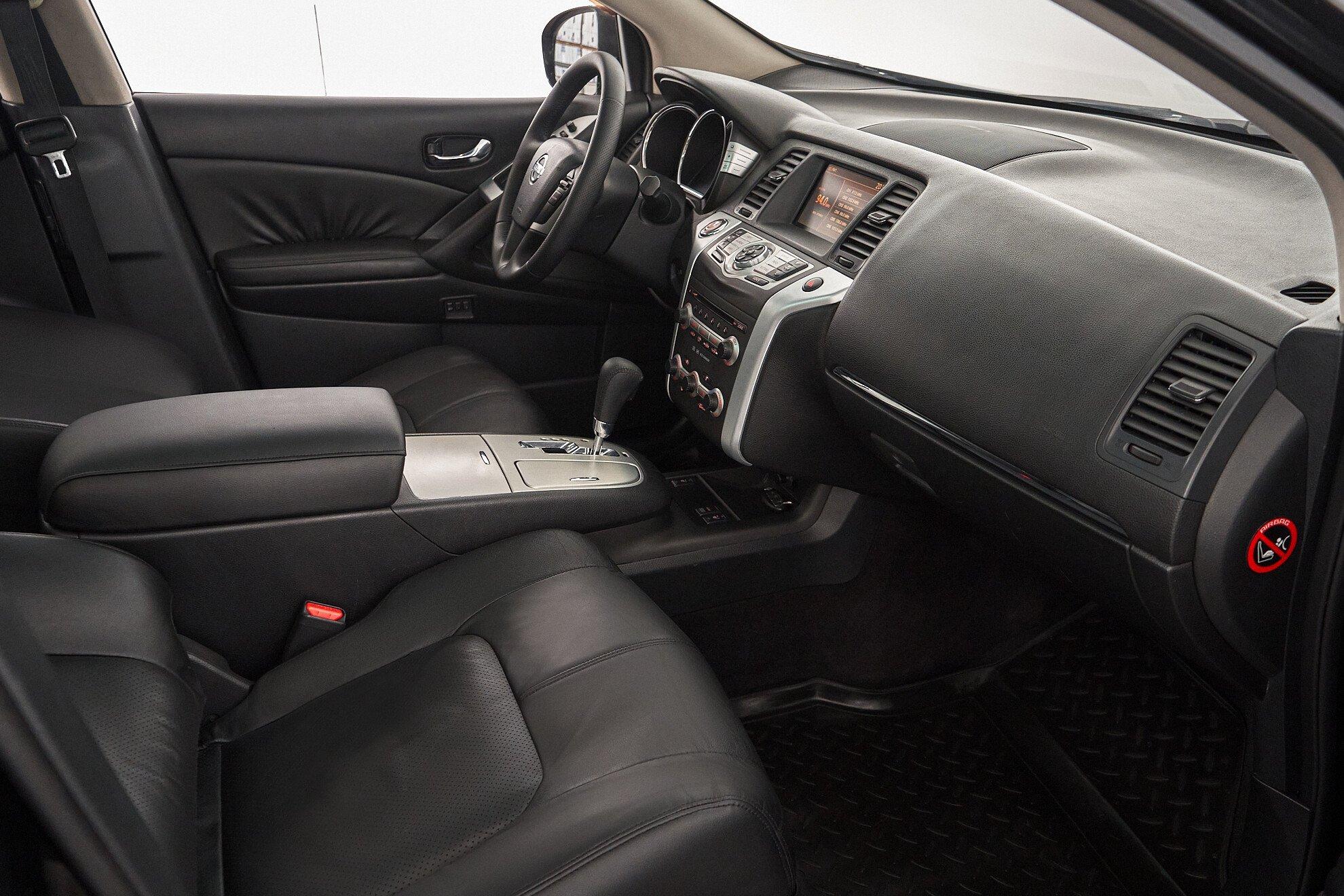 Nissan Murano 2011, черный