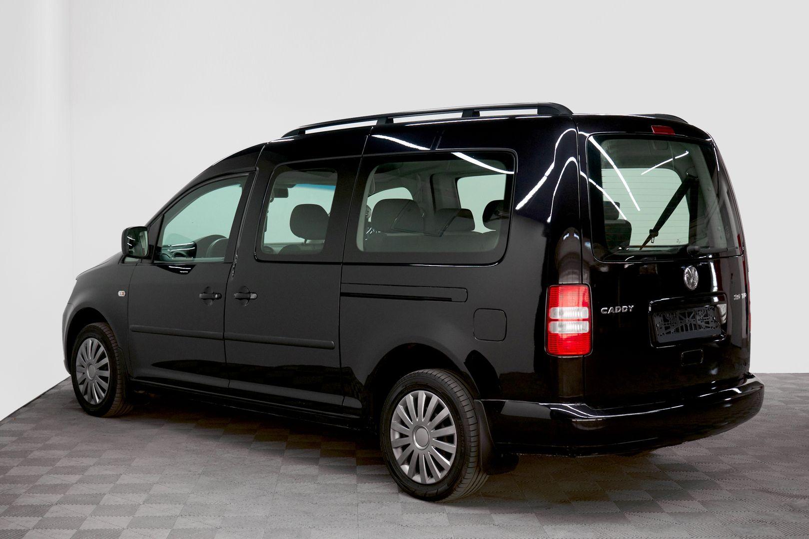 Volkswagen Caddy 2013, черный