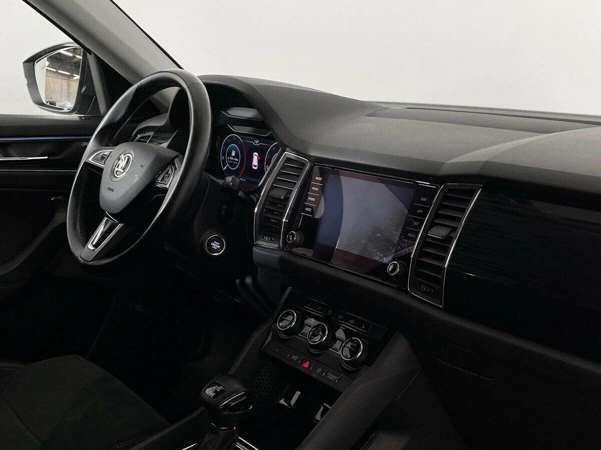 Skoda Kodiaq 2021, серый