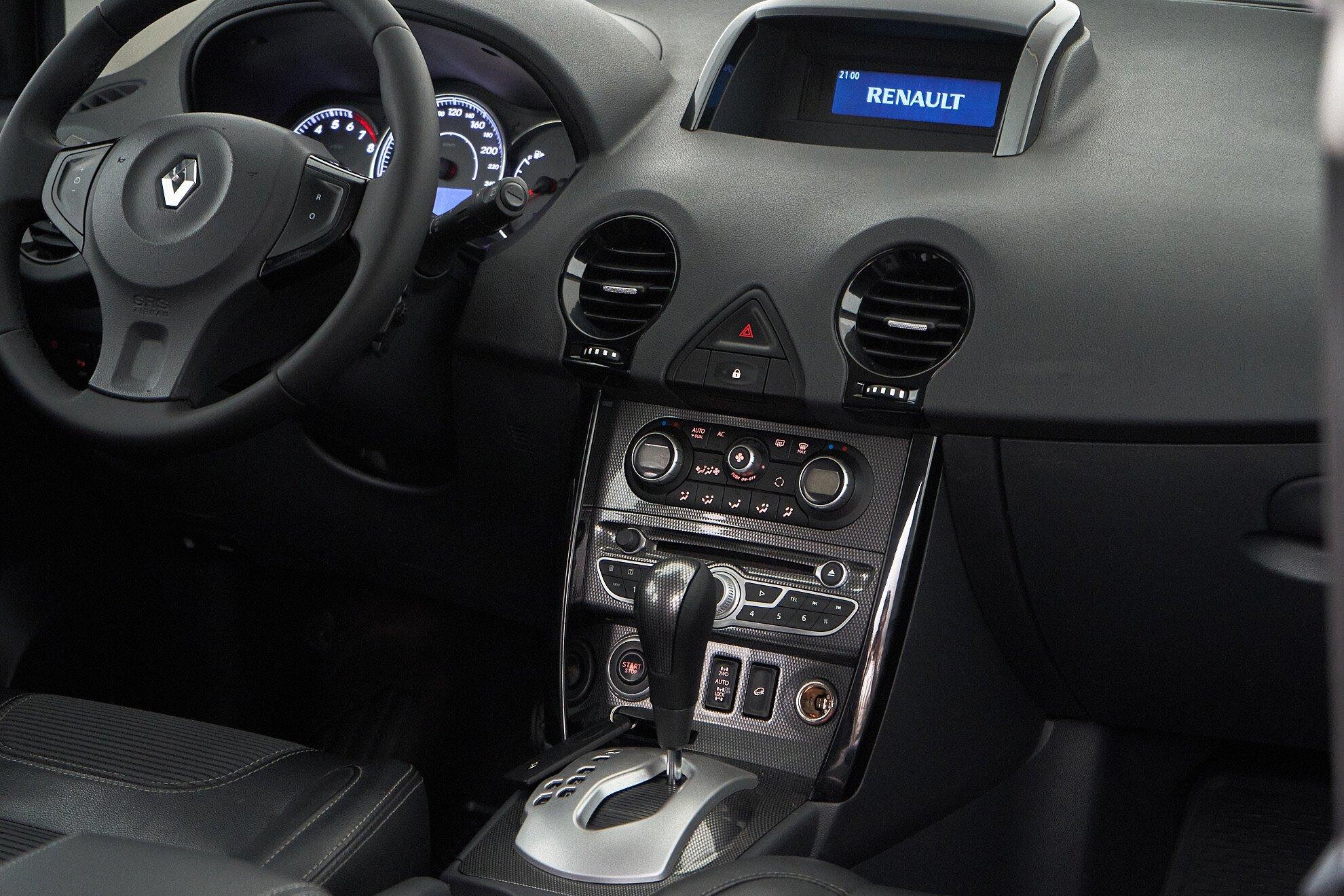 Renault Koleos 2012, белый