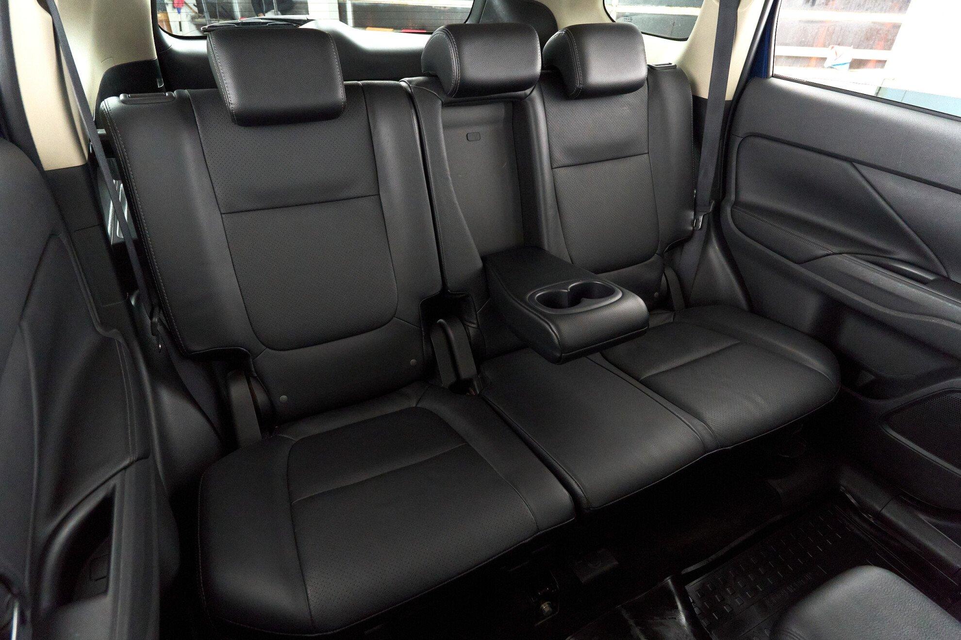 Mitsubishi Outlander 2014, синий