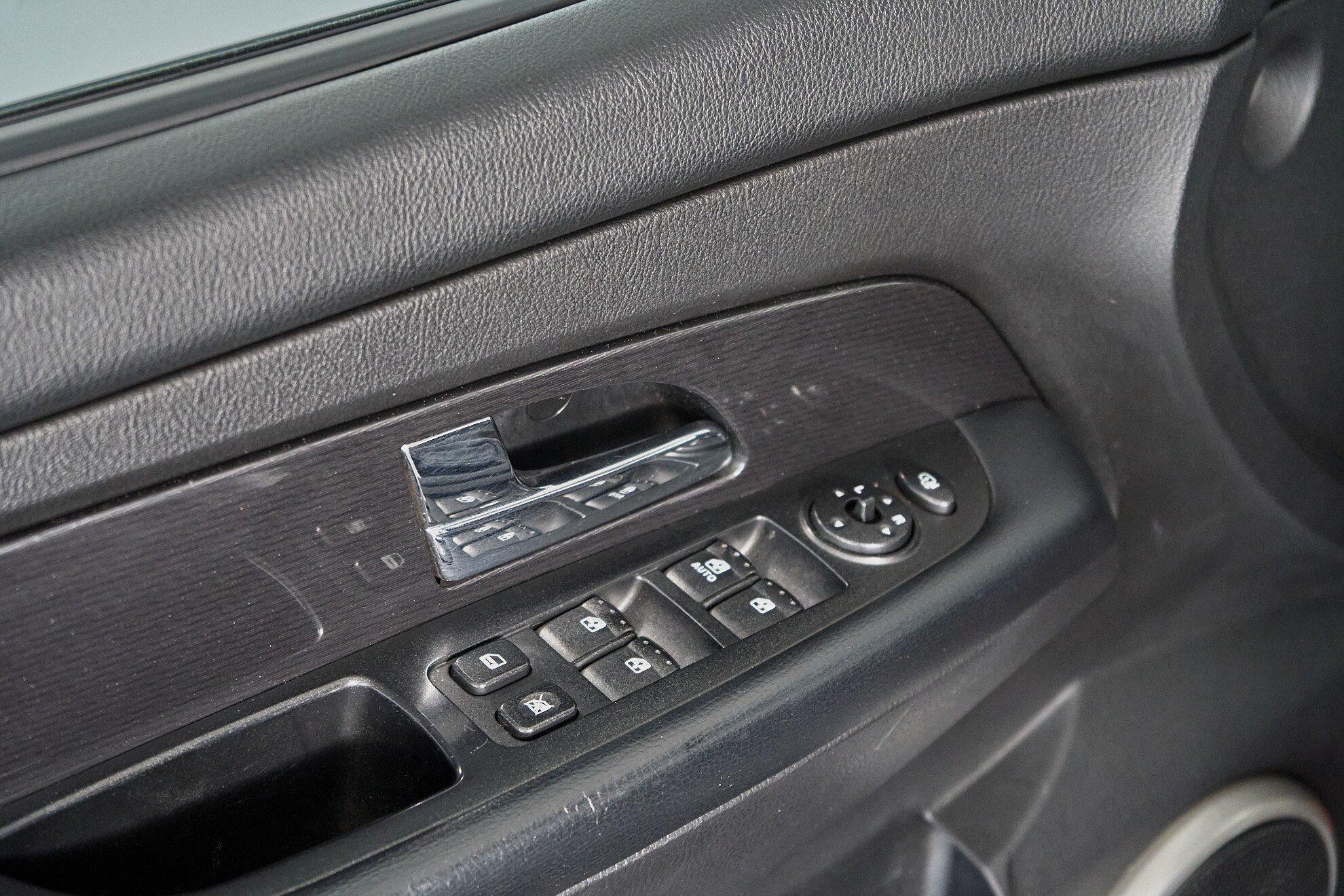 SsangYong Rexton 2007, серебряный
