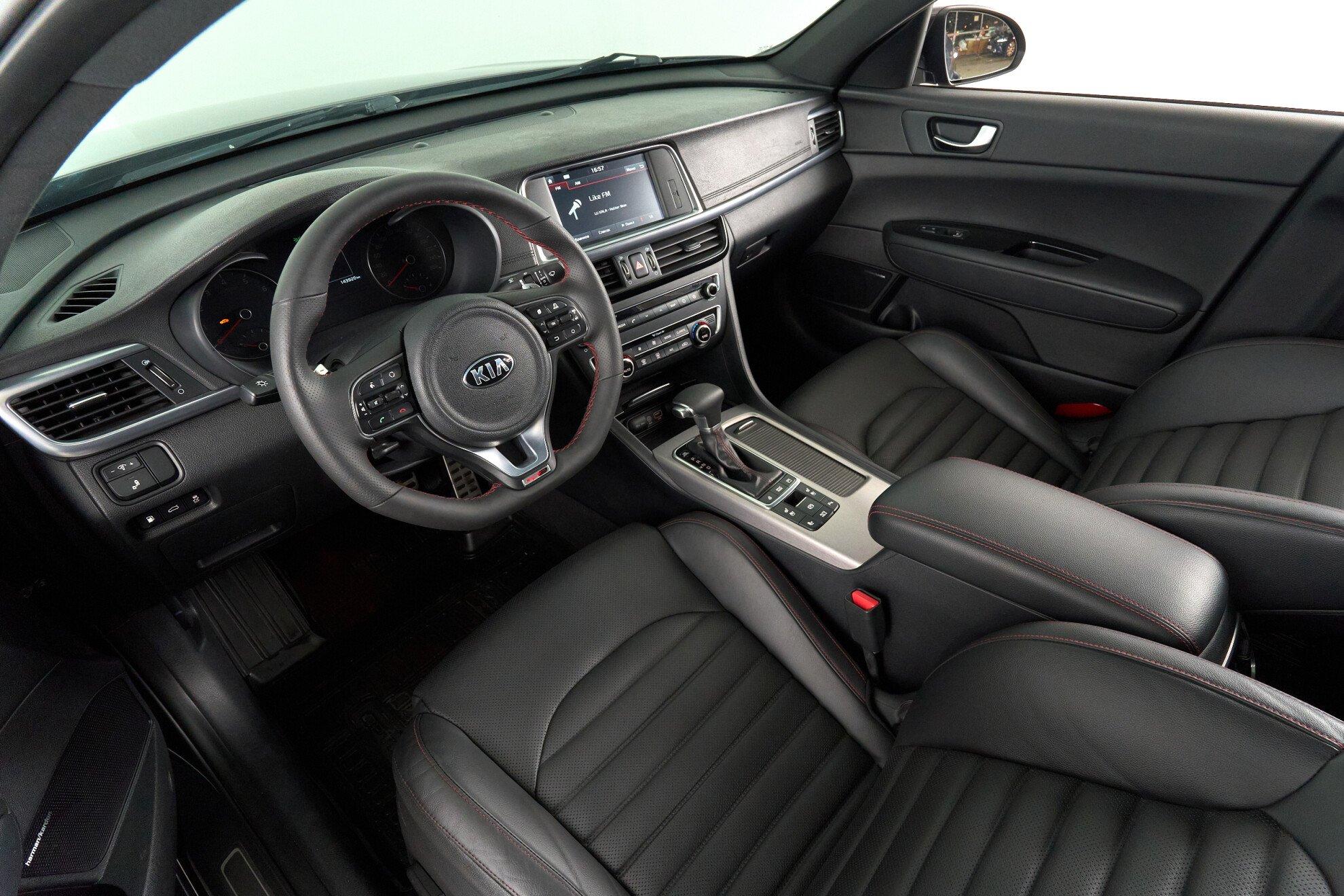 Kia Optima 2017, серый