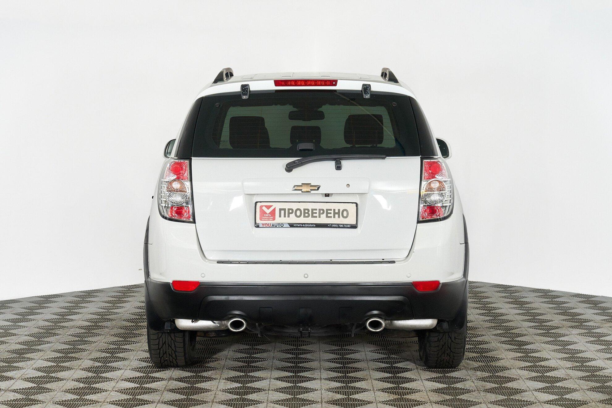 Chevrolet Captiva 2012, белый