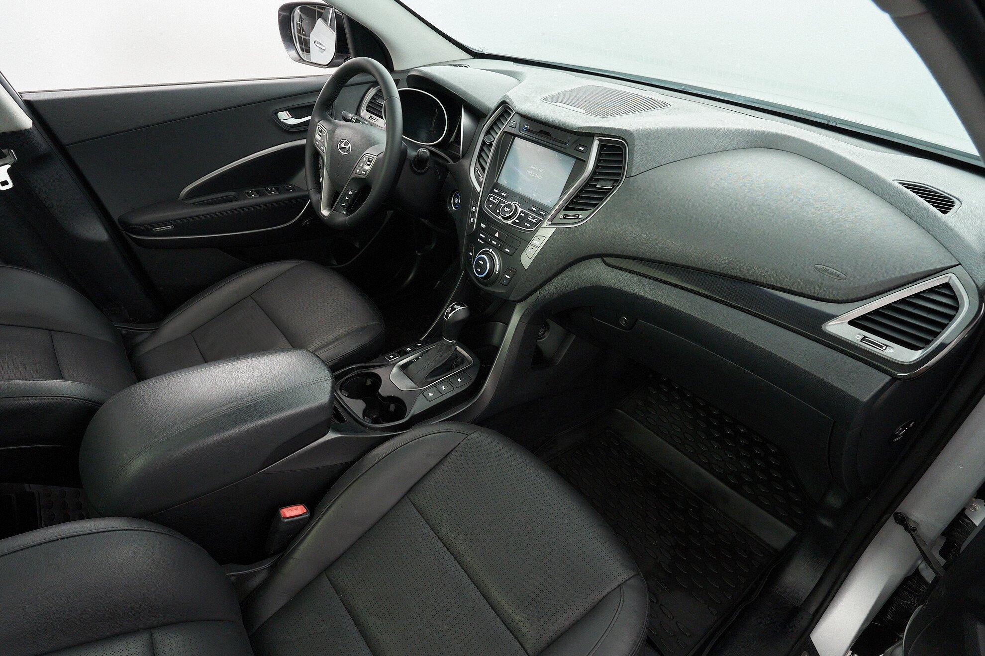 Hyundai Santa Fe 2014, серебряный