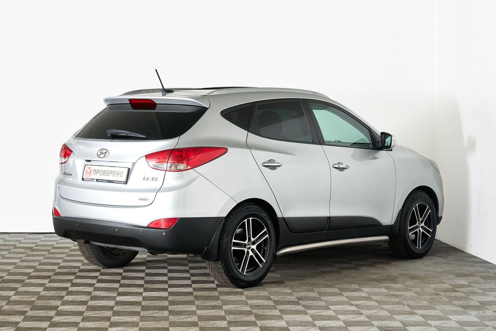 Hyundai ix35 2012, серебряный