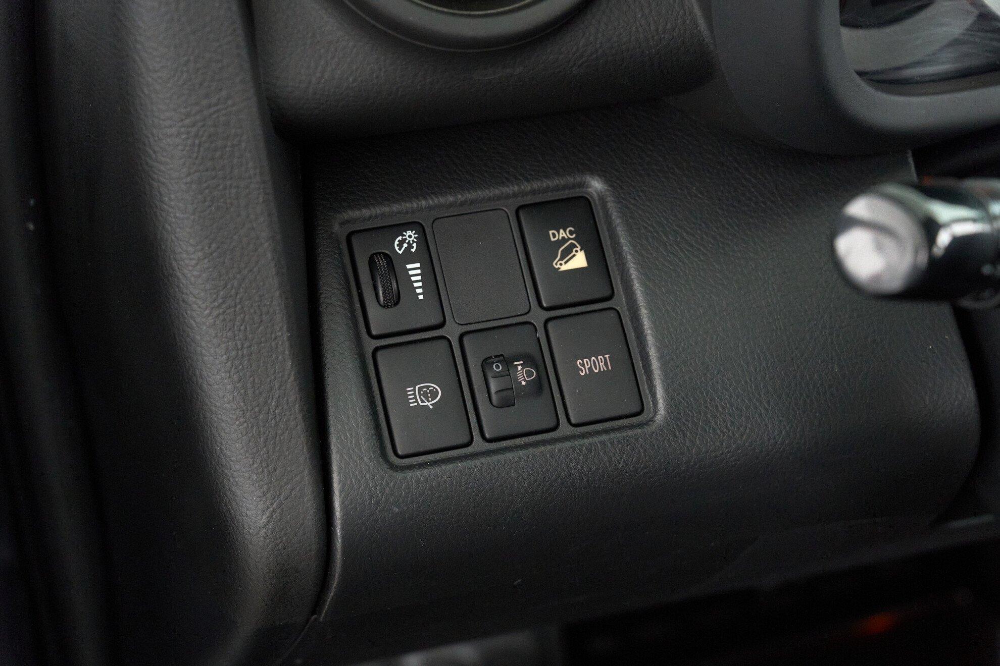 Toyota RAV4 2010, черный