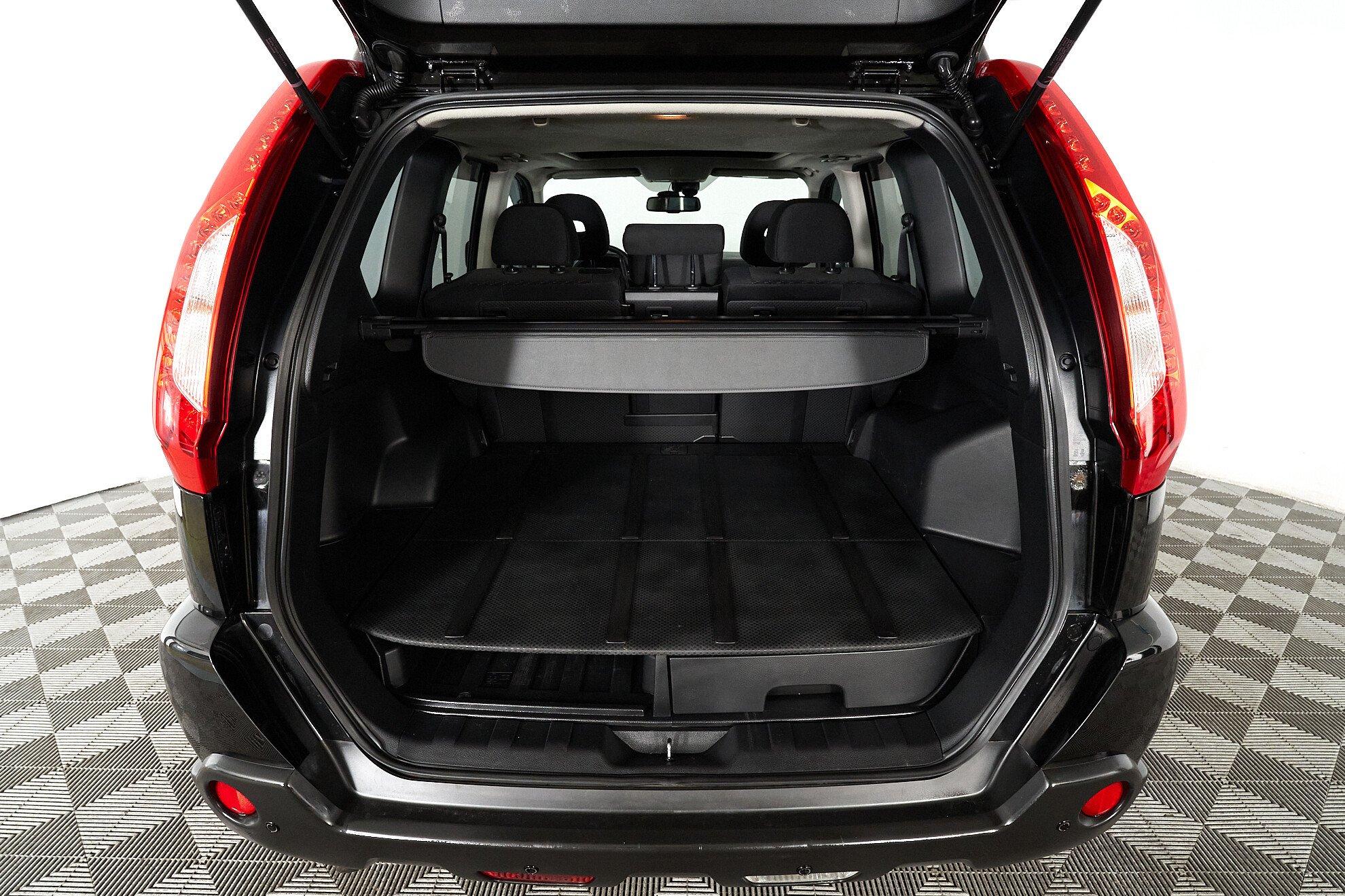 Nissan X-Trail 2014, черный