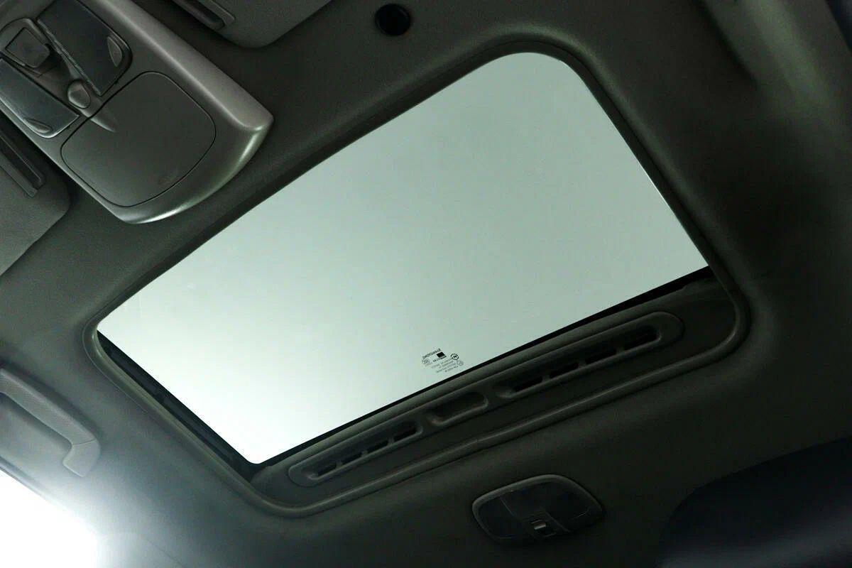 SsangYong Rexton 2015, коричневый
