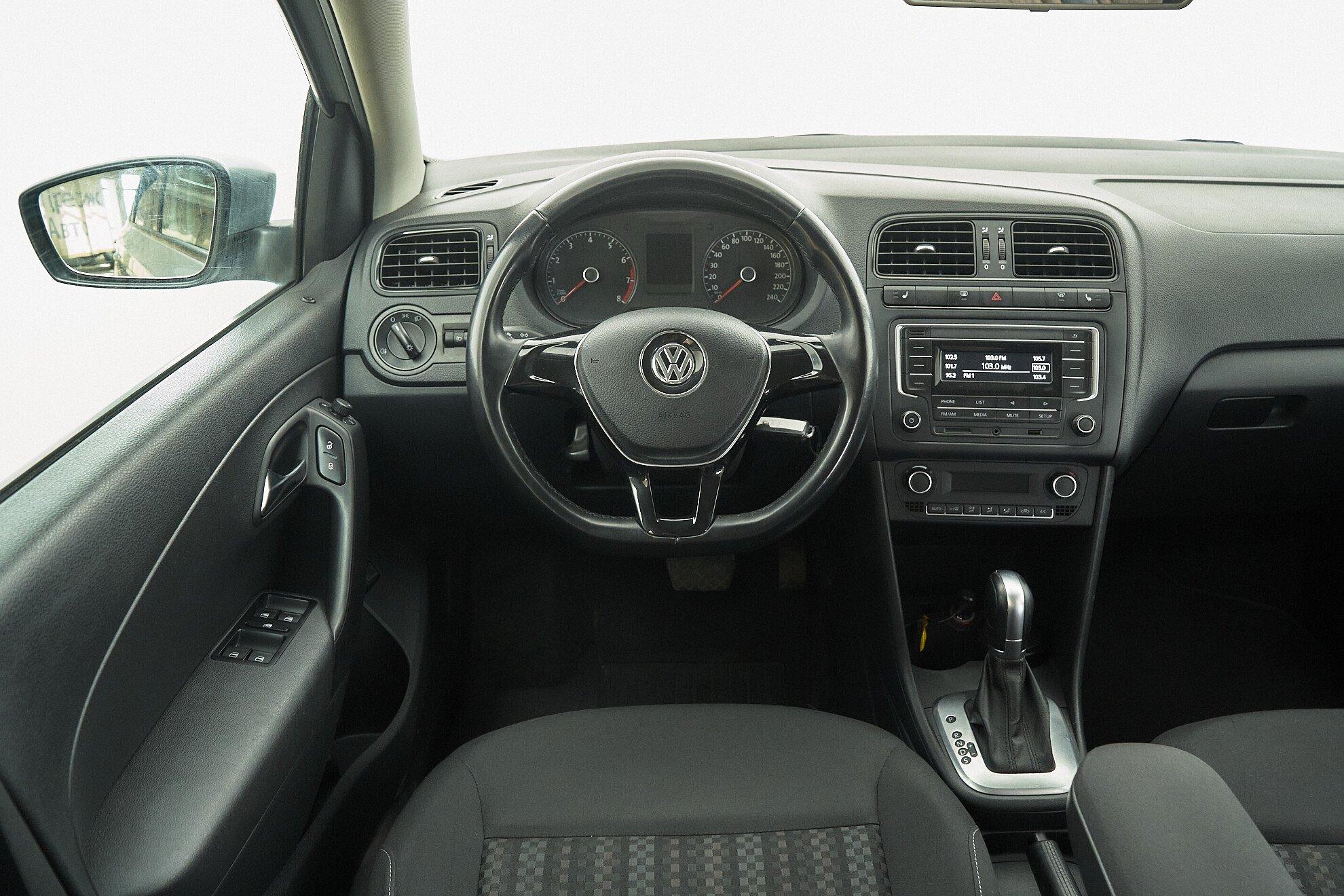 Volkswagen Polo 2019, серебряный