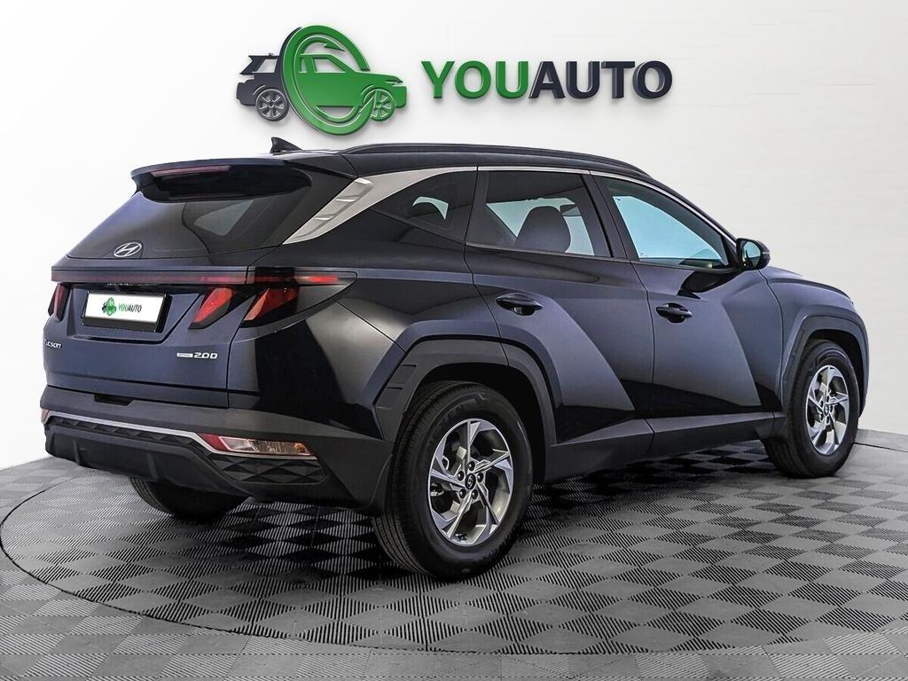 Hyundai Tucson 2022, синий