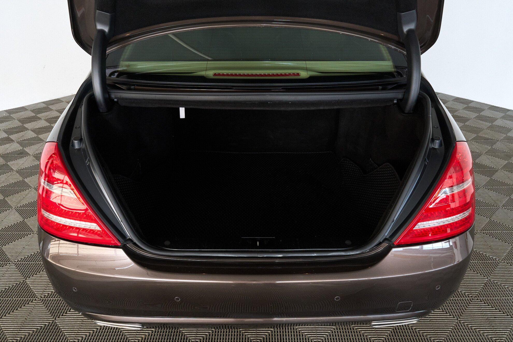 Mercedes-Benz S-Класс 2012, коричневый