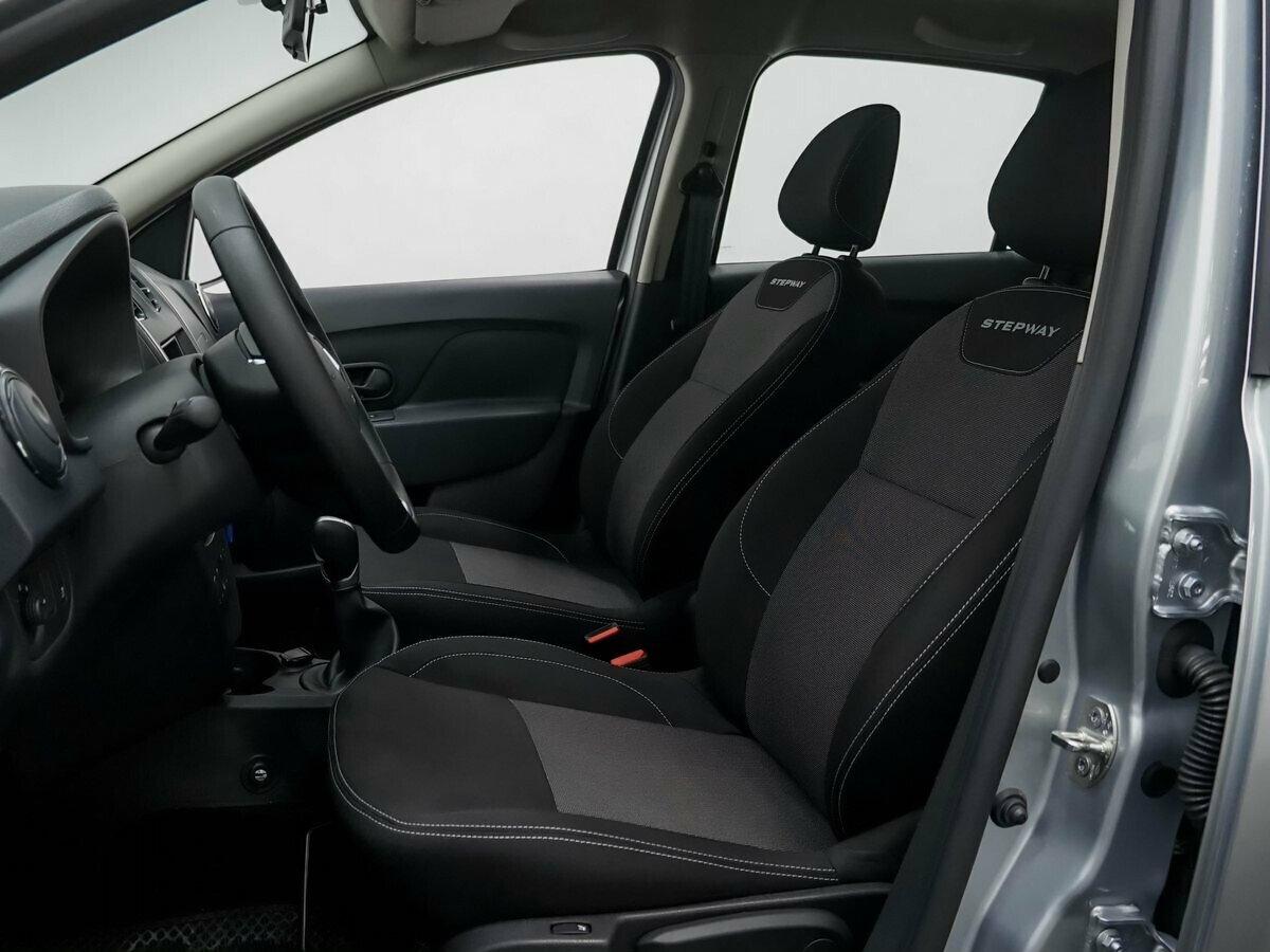 Renault Logan 2022, серебряный