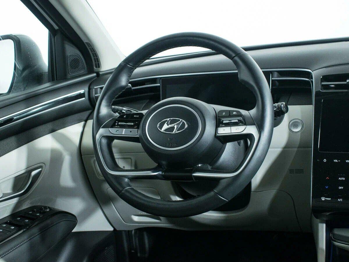 Hyundai Tucson 2021, белый