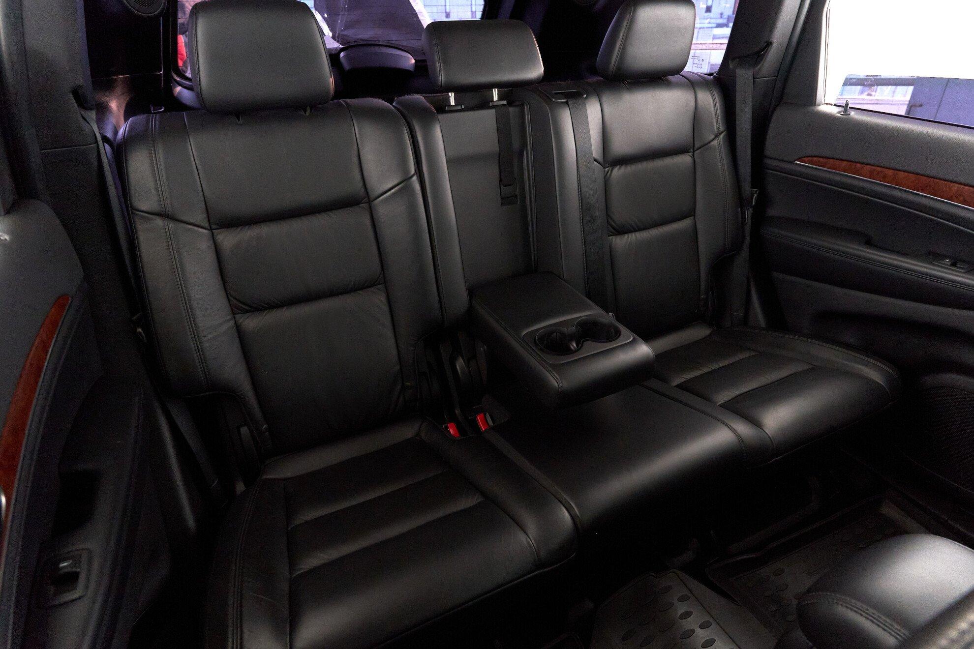 Jeep Grand Cherokee 2011, белый