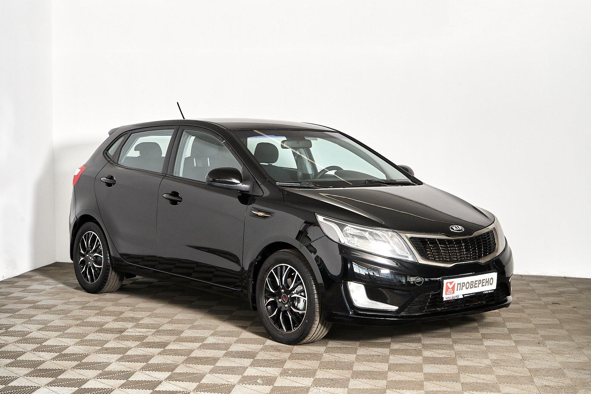 Kia Rio 2013, черный