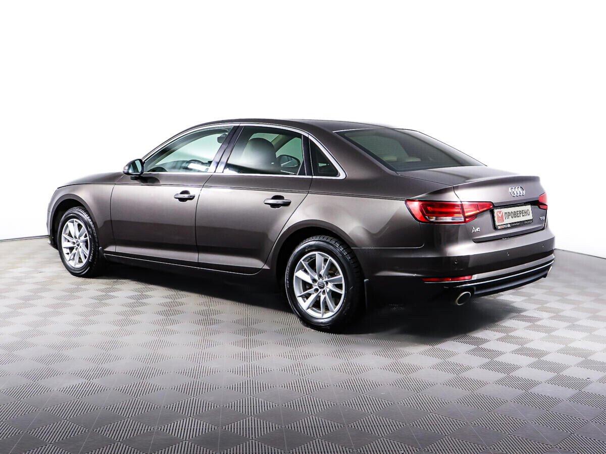 Audi A4 2018, коричневый