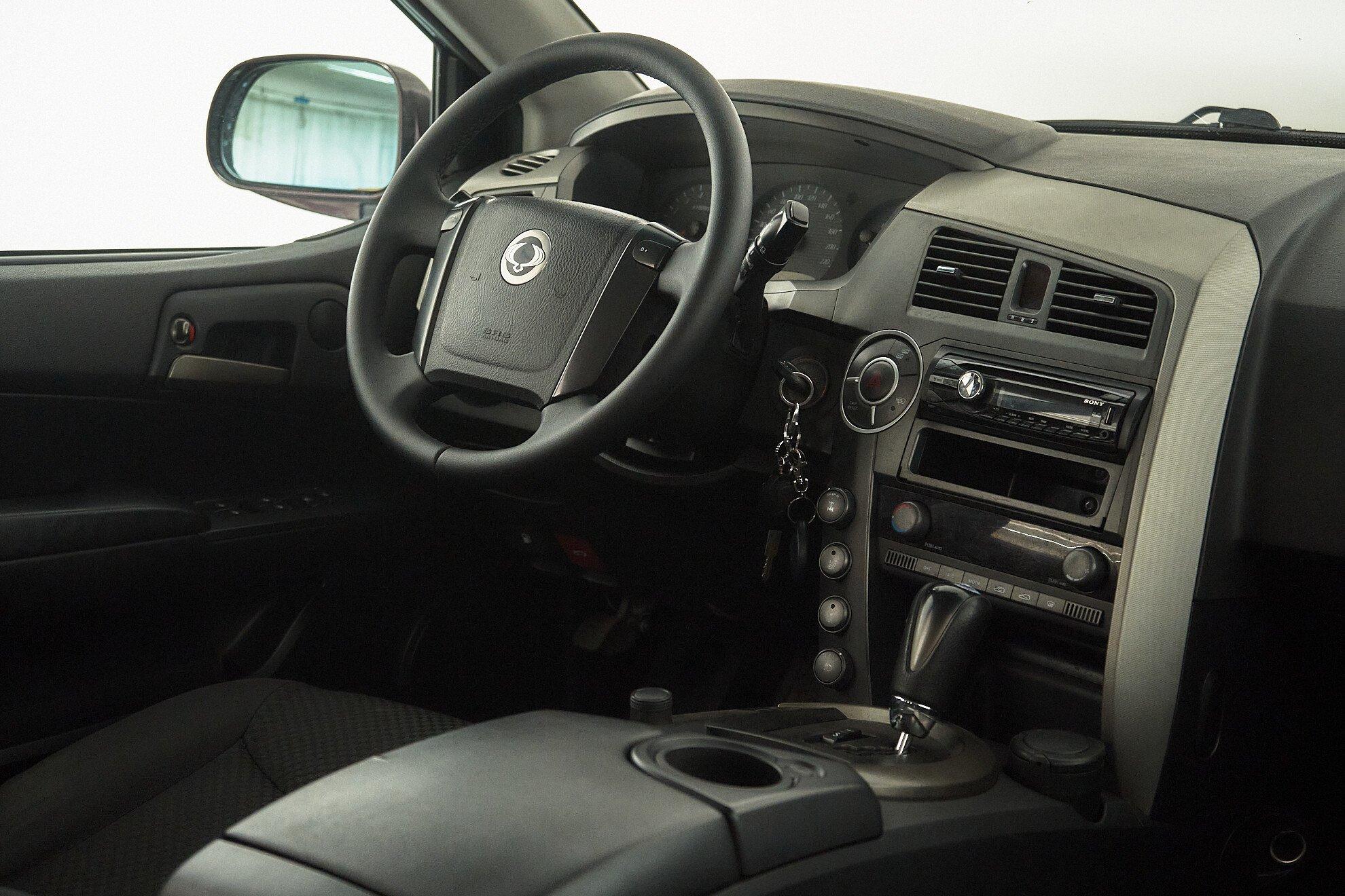 SsangYong Kyron 2011, пурпурный