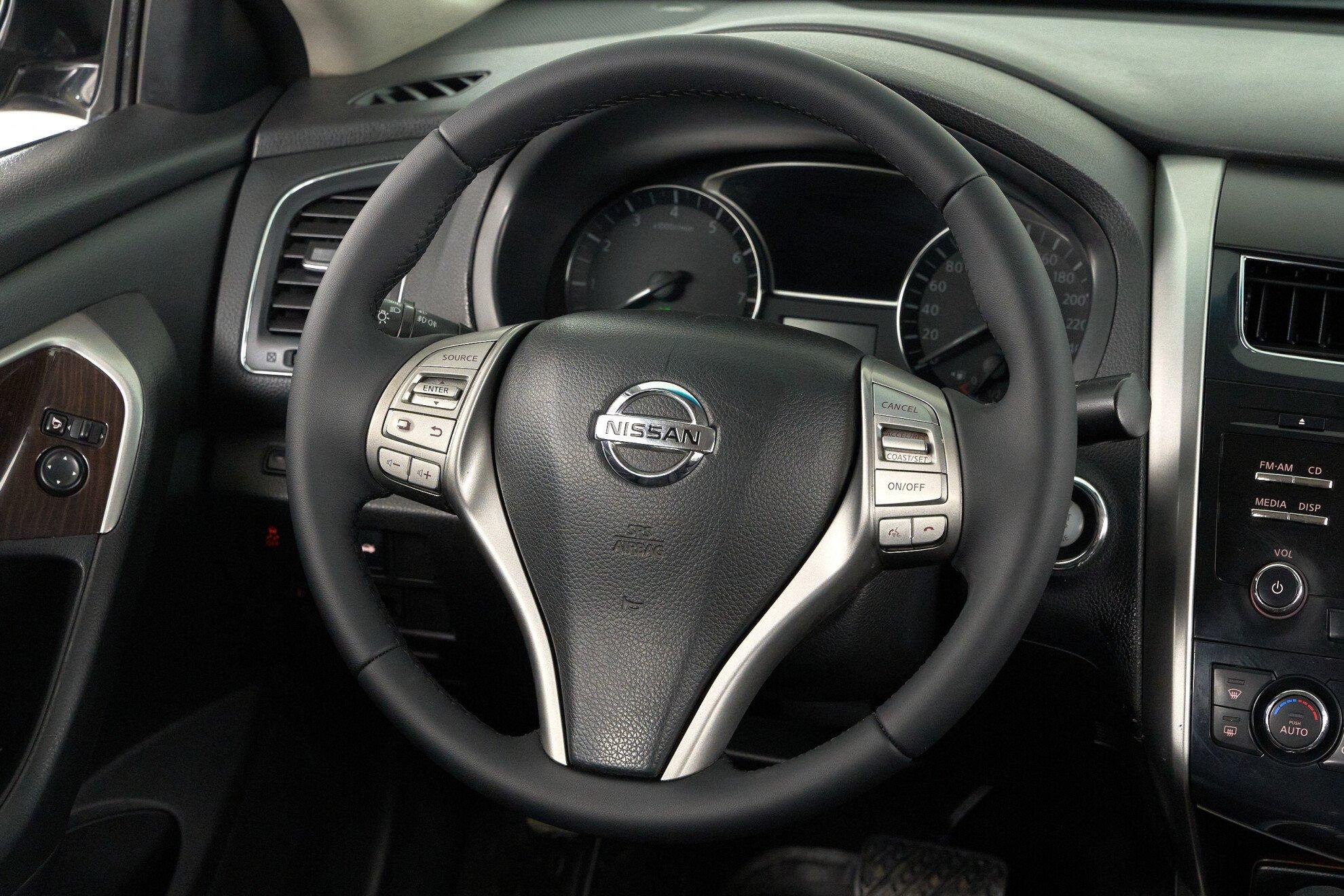Nissan Teana 2015, черный
