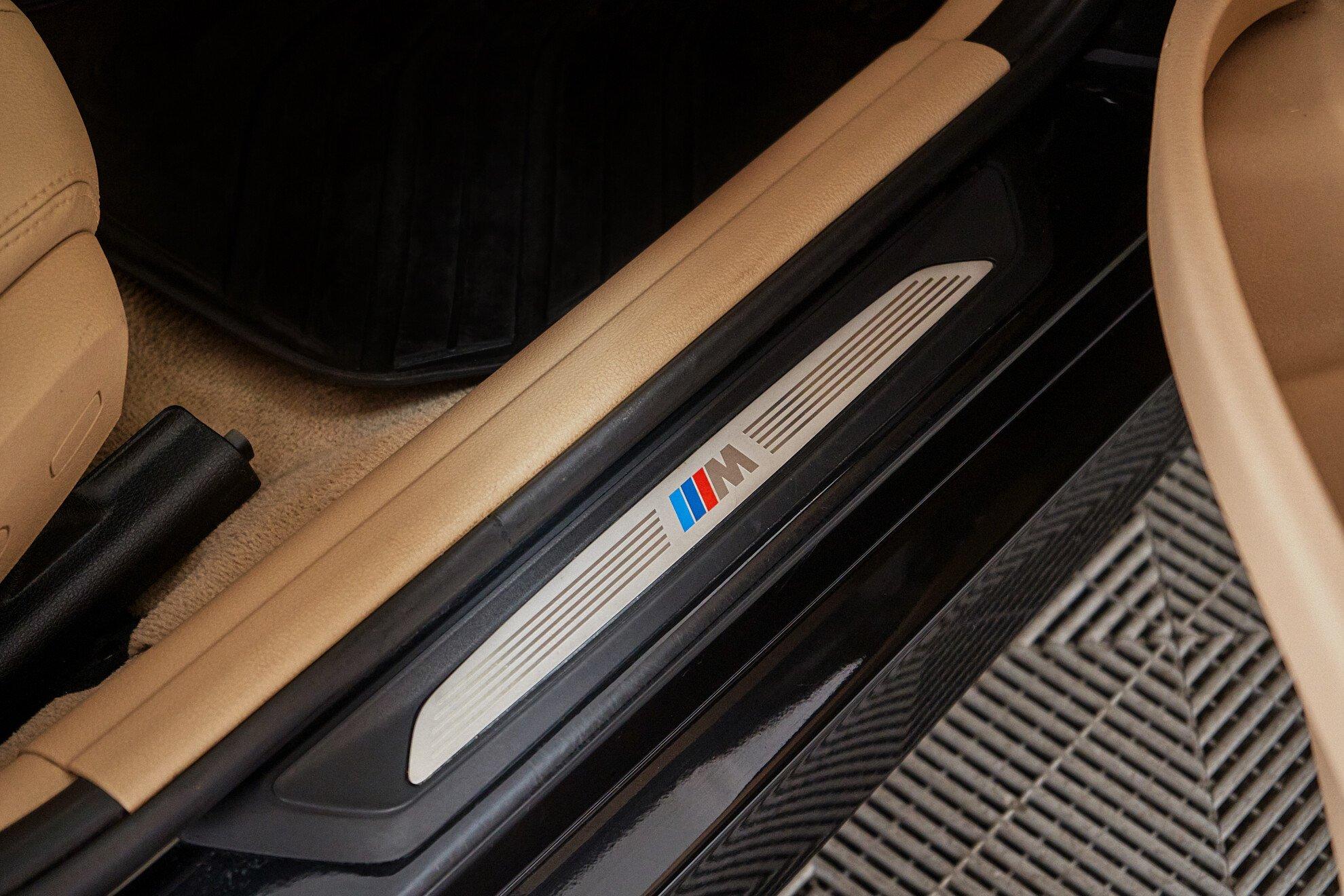 BMW 3 серии 2012, черный