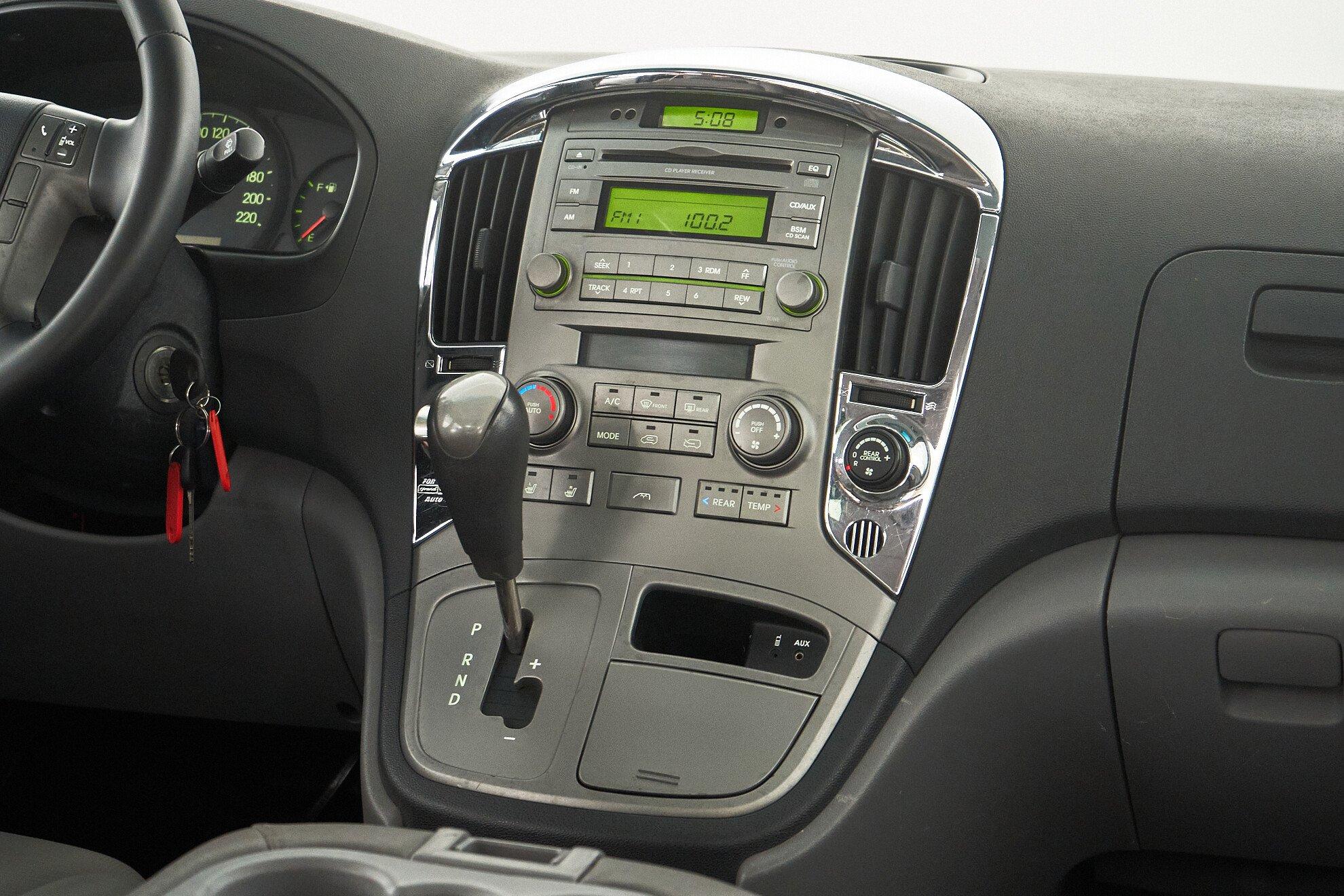 Hyundai Grand Starex 2008, черный