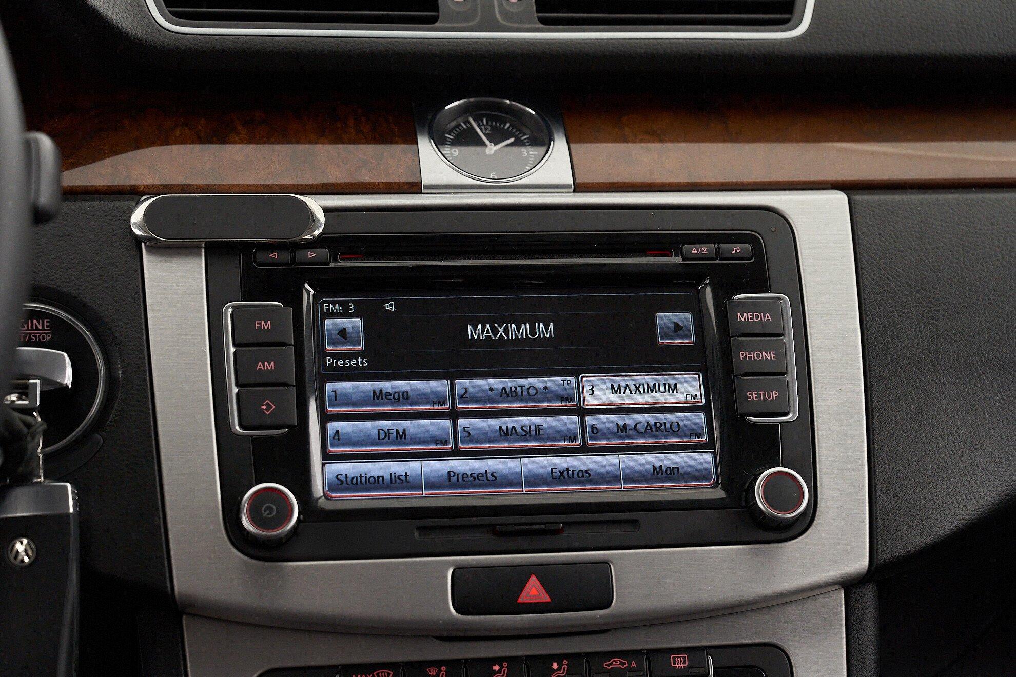 Volkswagen Passat CC 2011, синий
