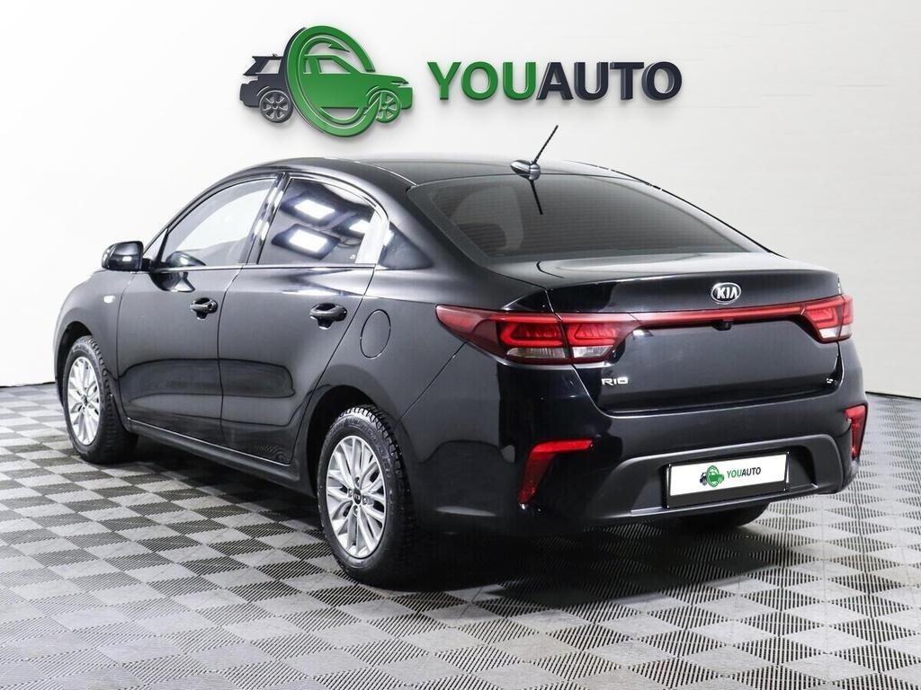 Kia Rio 2019, черный