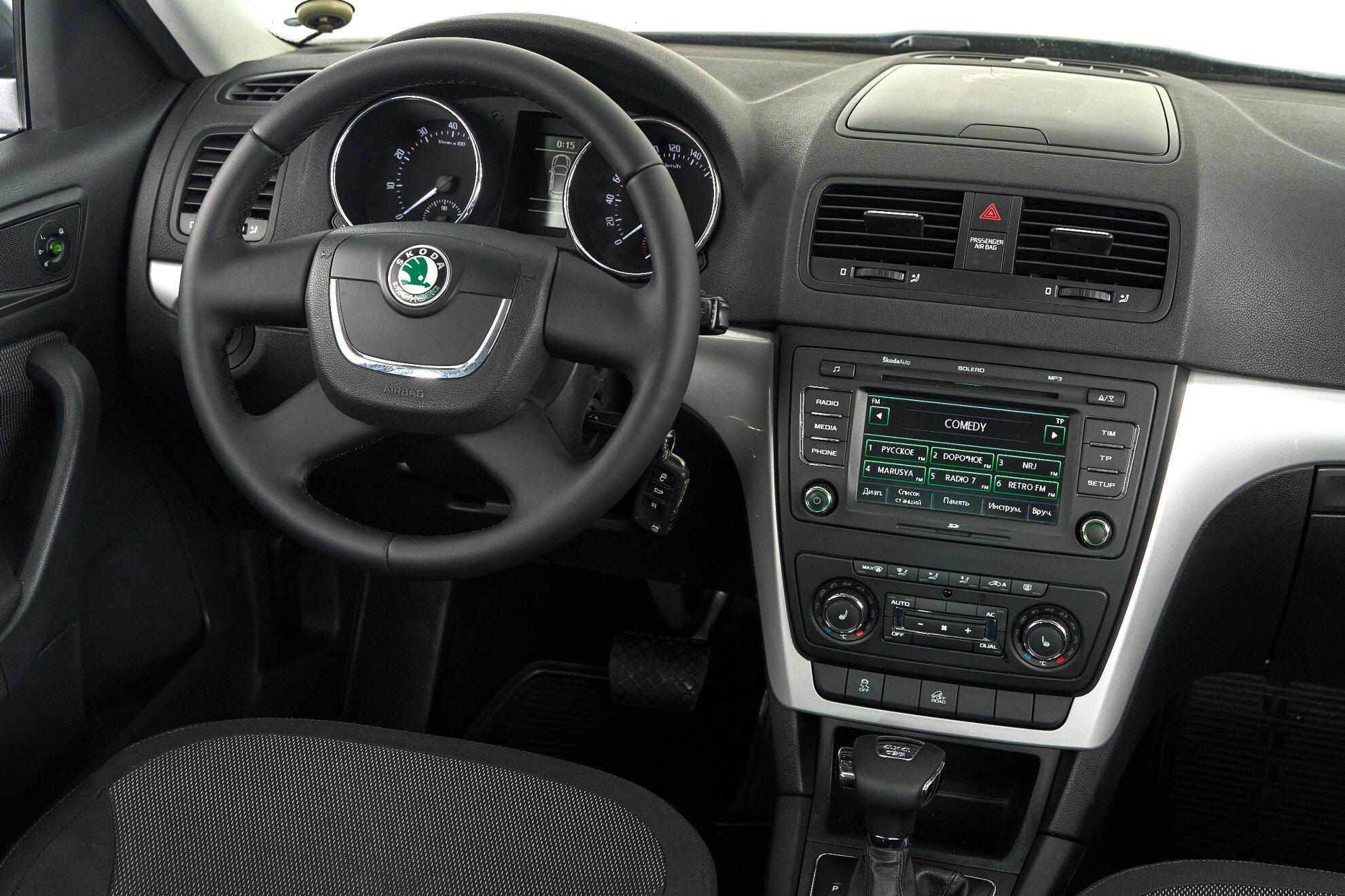 Skoda Yeti 2013, серый