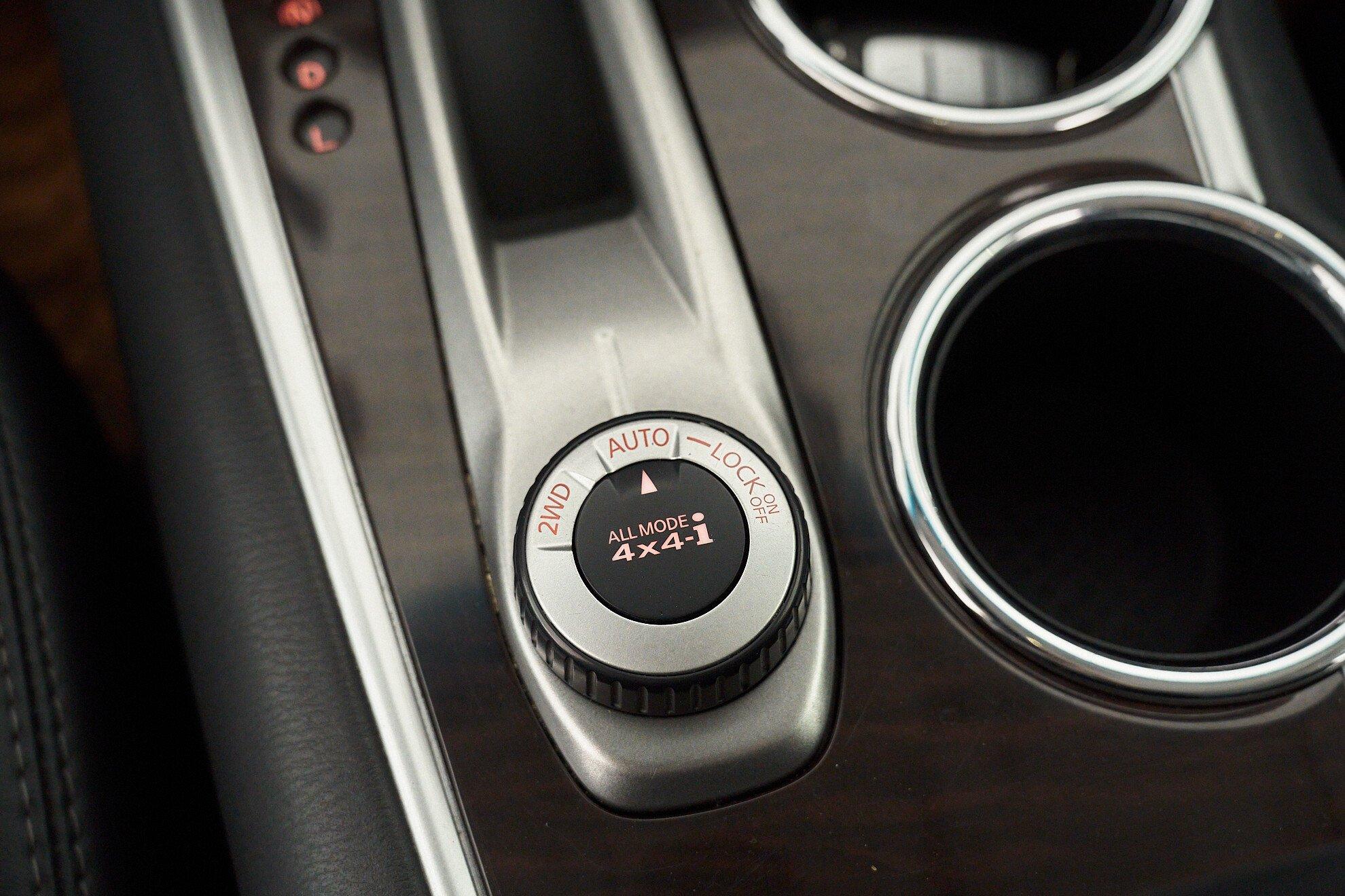 Nissan Pathfinder 2014, серый
