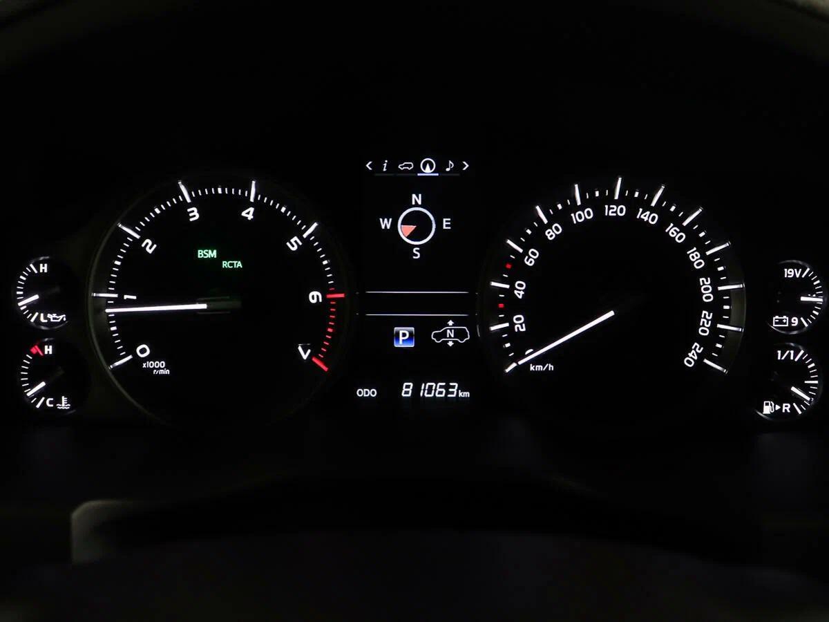 Toyota Land Cruiser 2018, черный