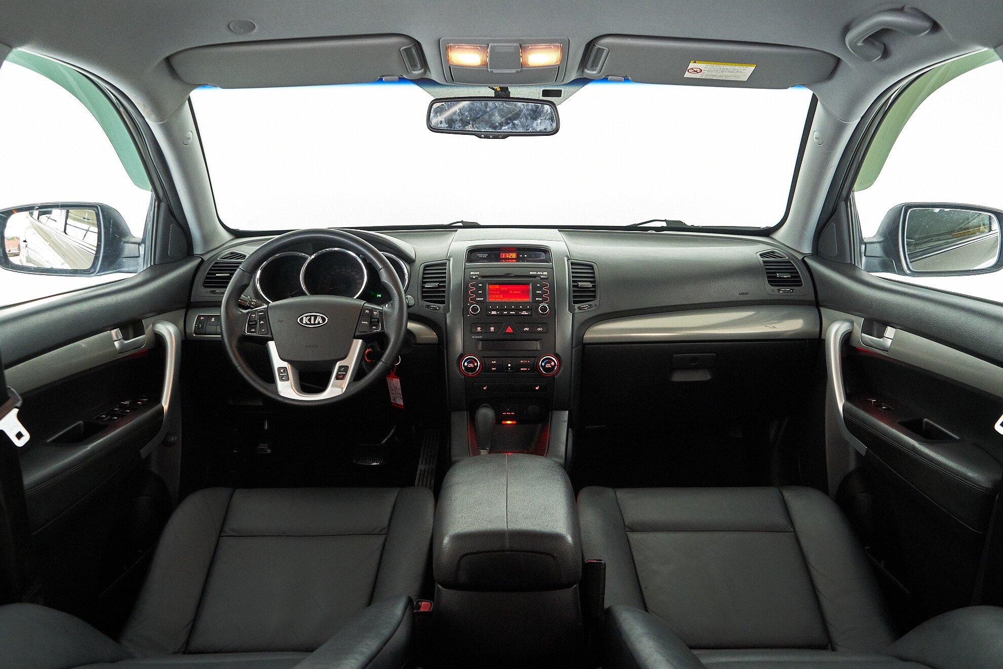 Kia Sorento 2011, серый