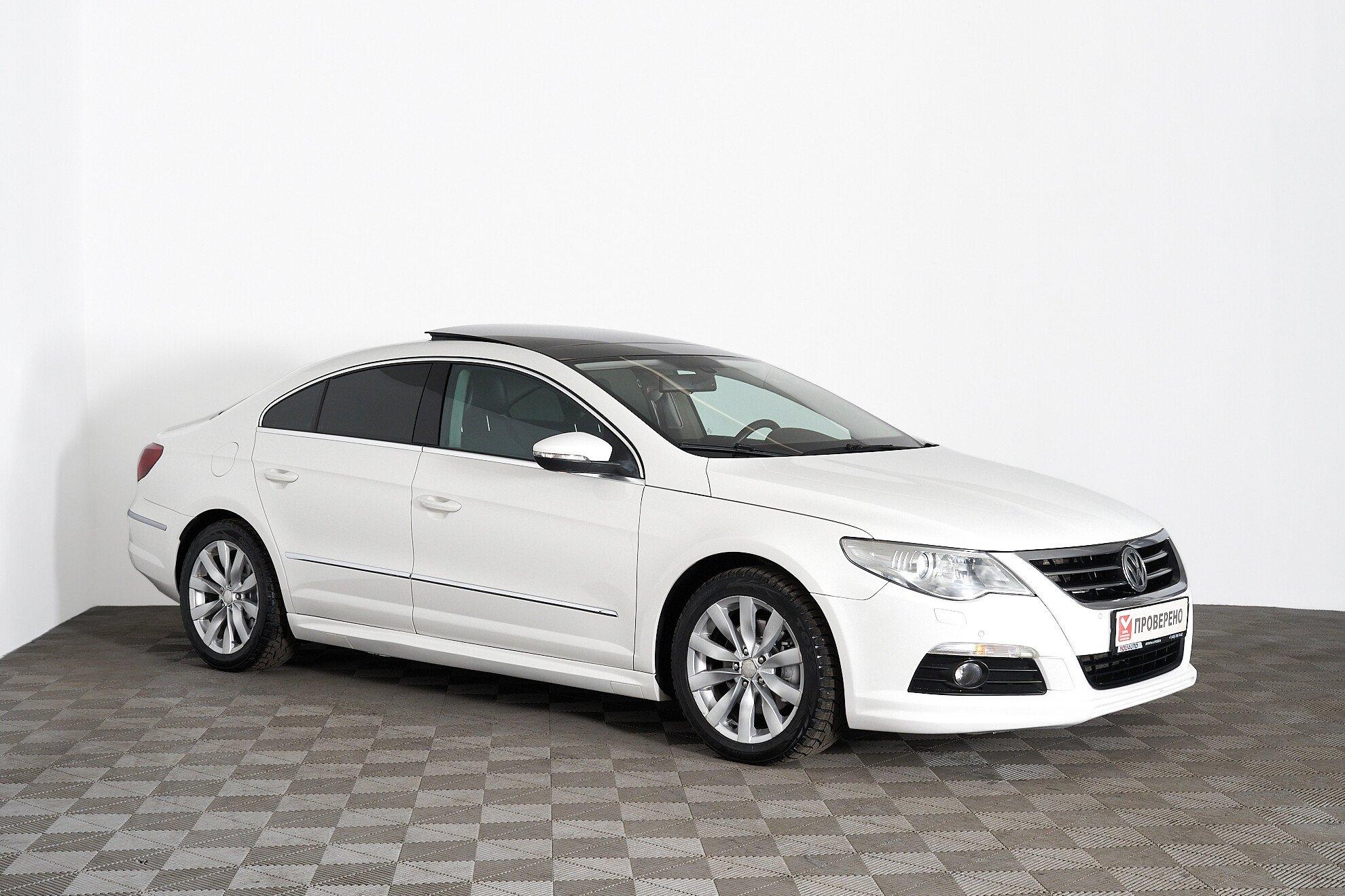 Volkswagen Passat CC 2010, белый