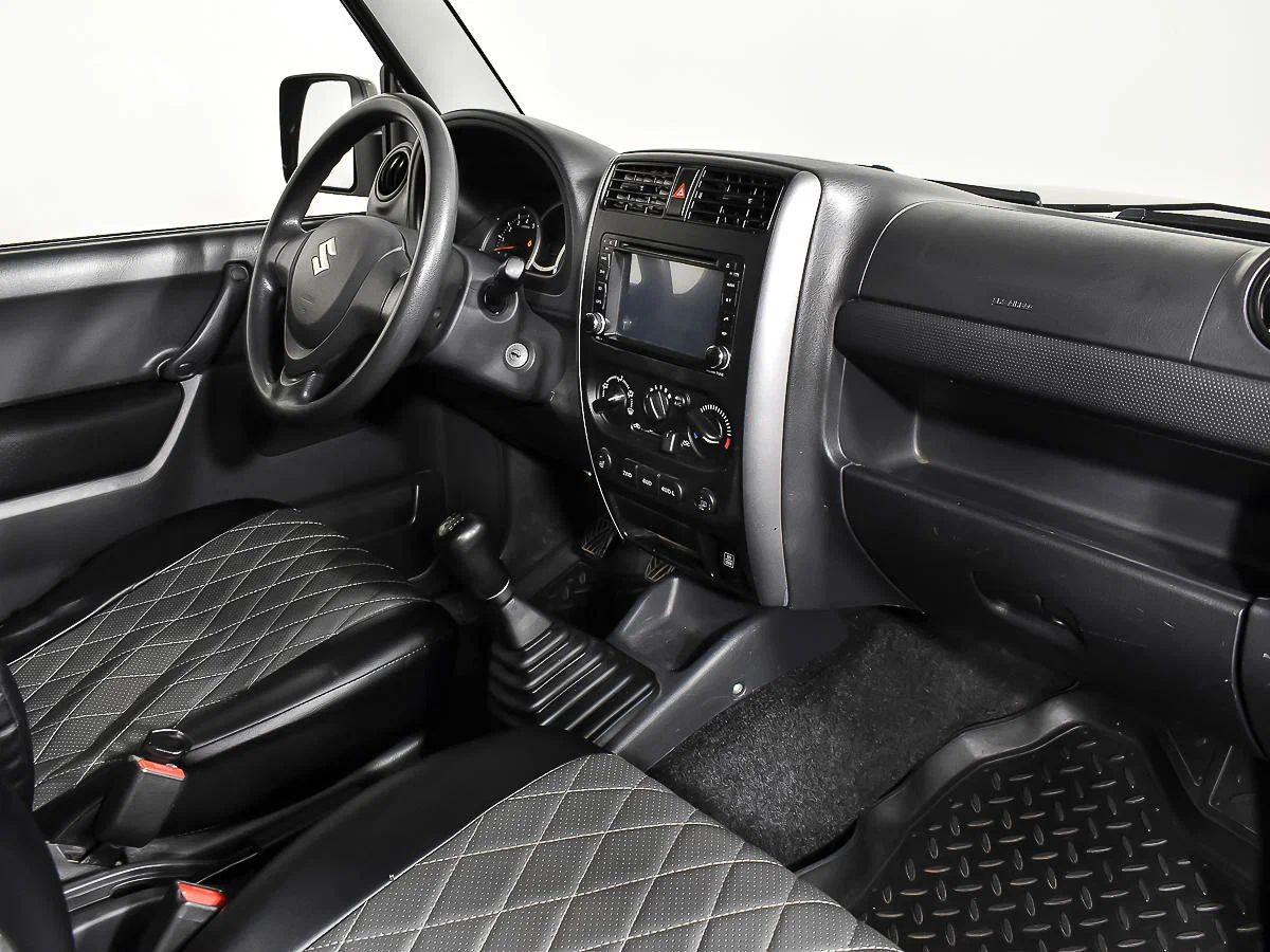 Suzuki Jimny 2014, зеленый