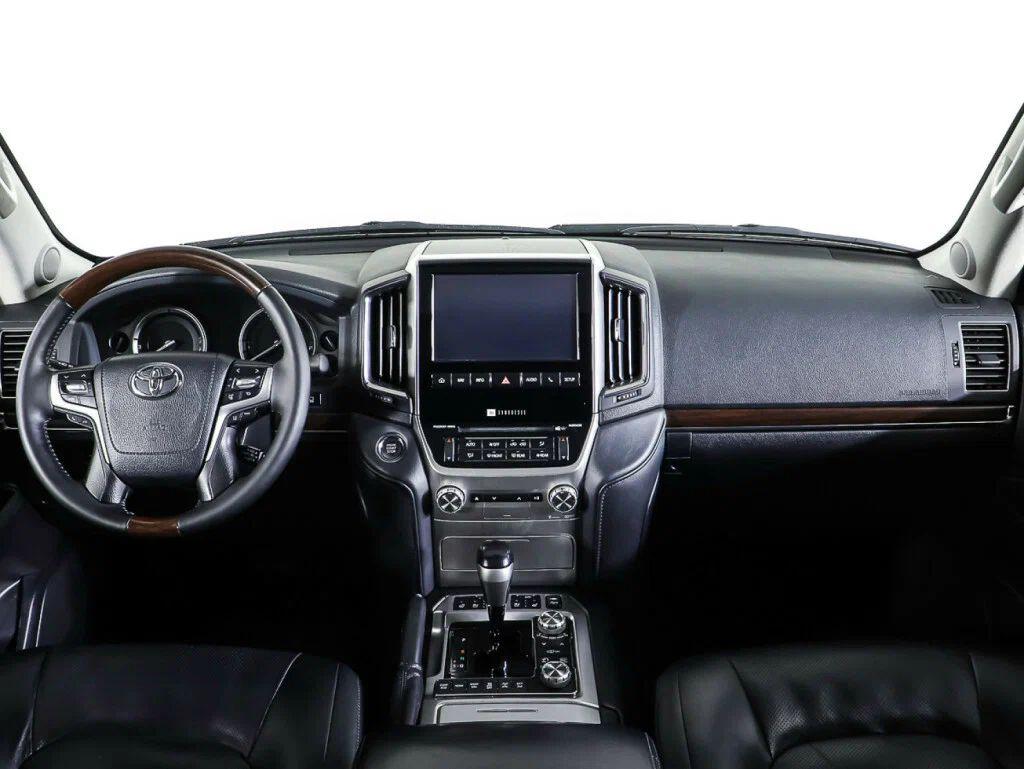 Toyota Land Cruiser 2019, черный