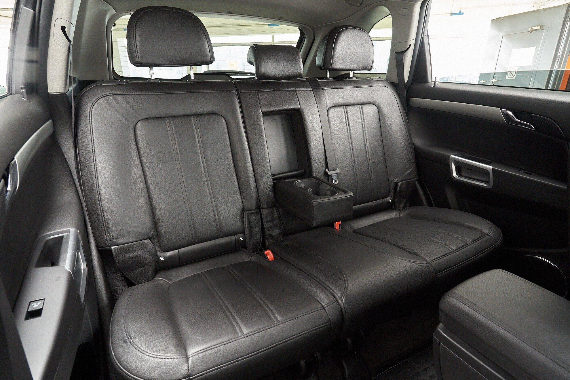 Opel Antara 2012, черный