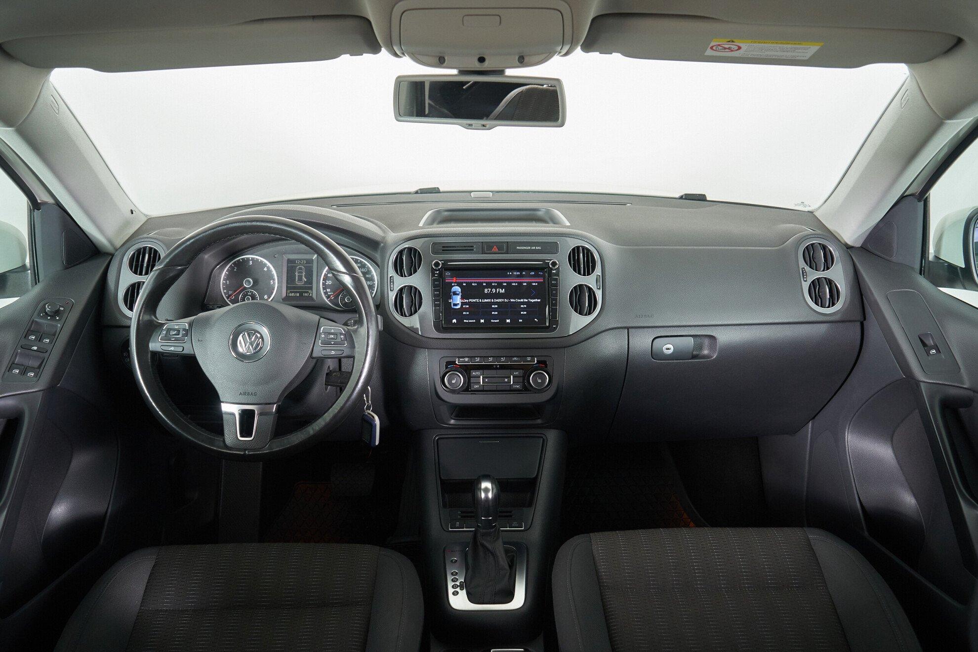 Volkswagen Tiguan 2014, белый