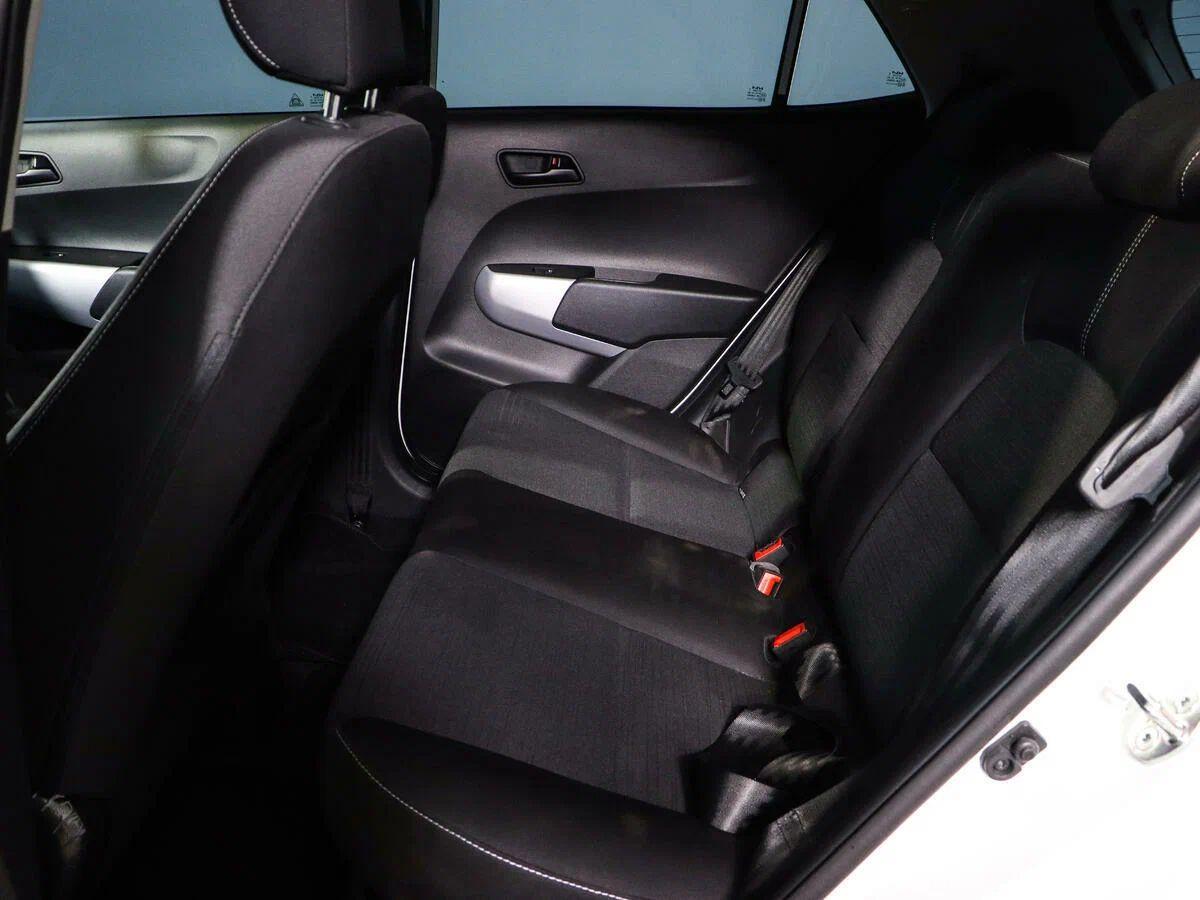Kia Picanto 2023, белый