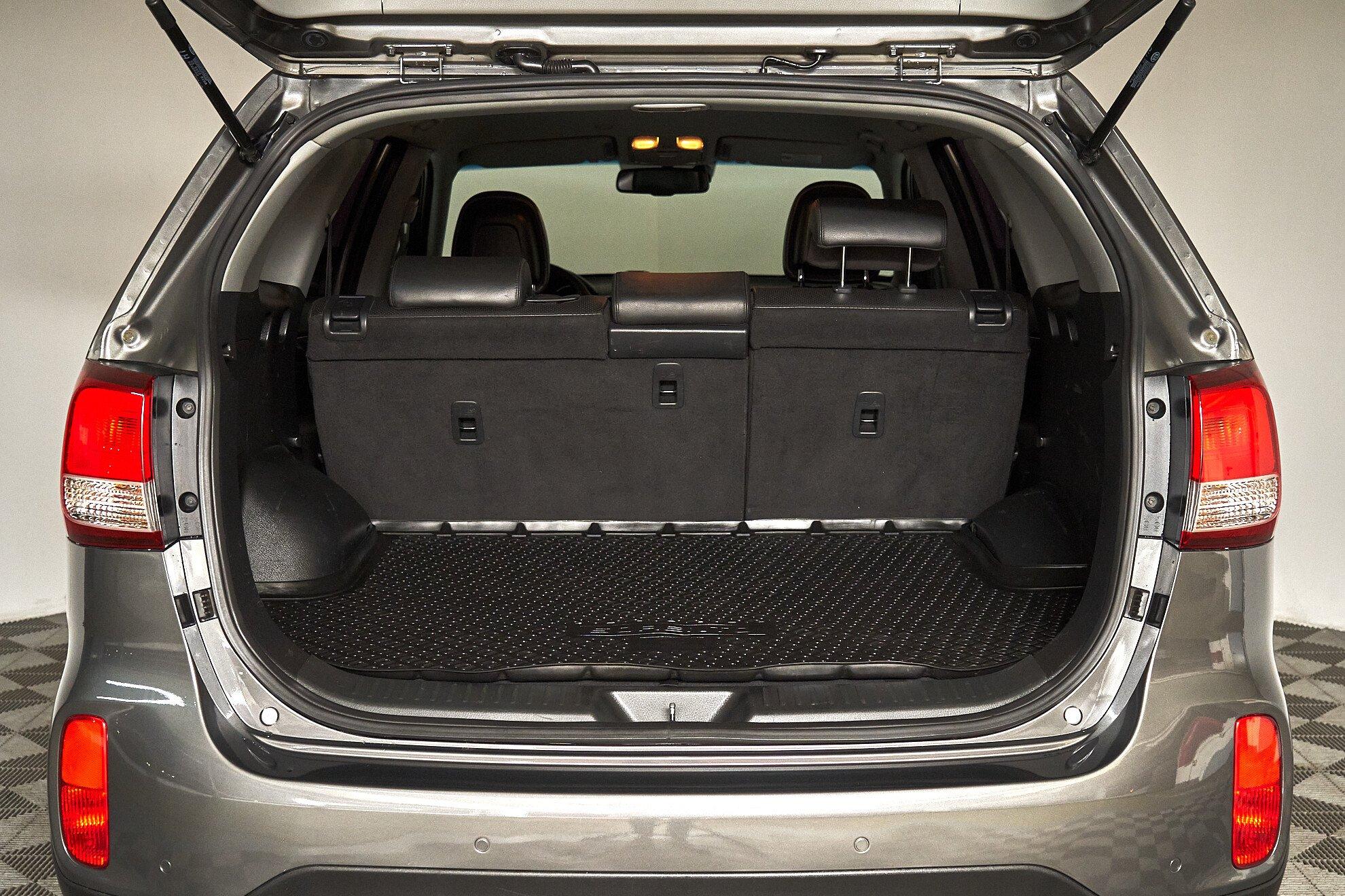 Kia Sorento 2019, серый