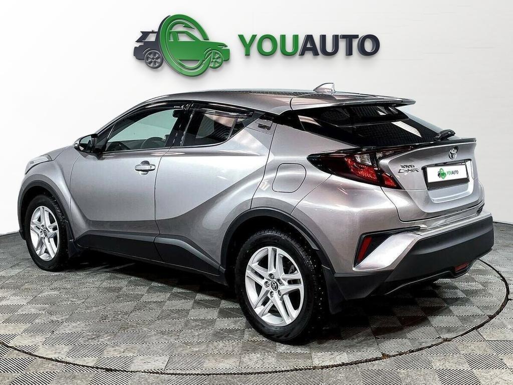 Toyota C-HR 2020, серый