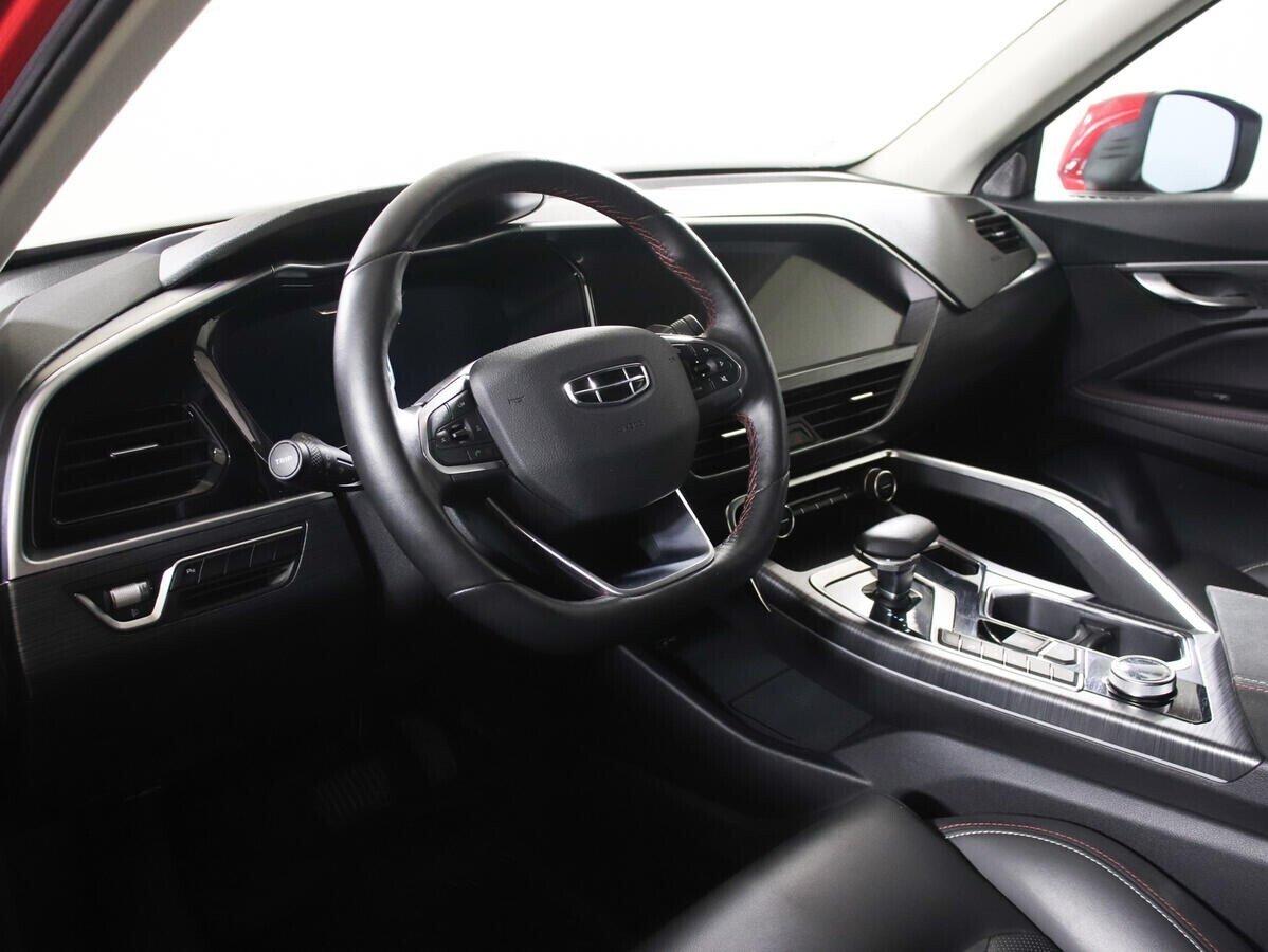 Geely Tugella 2020, красный