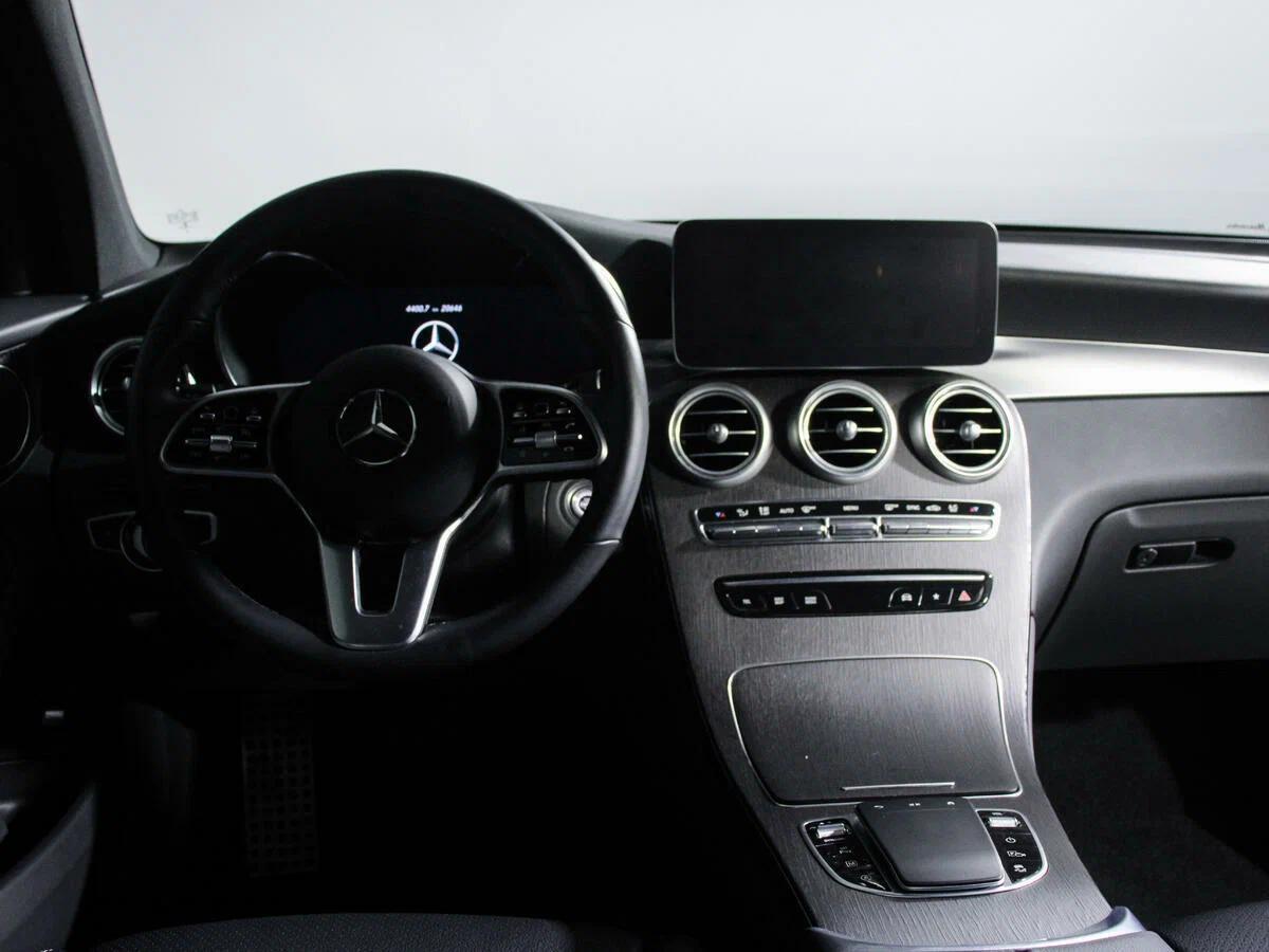Mercedes-Benz GLC 2022, черный
