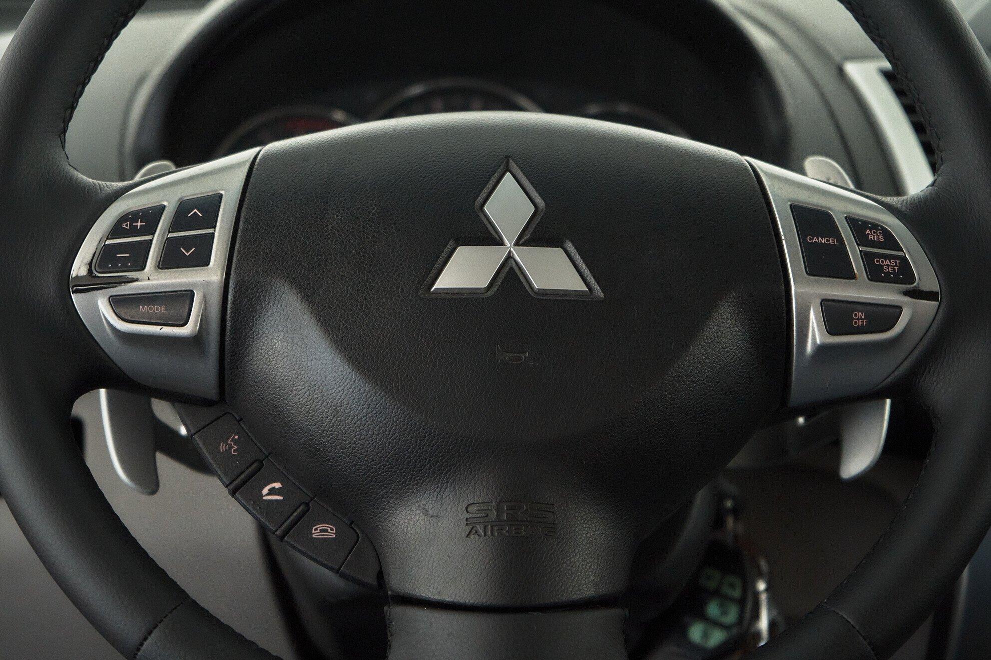 Mitsubishi Pajero Sport 2012, синий