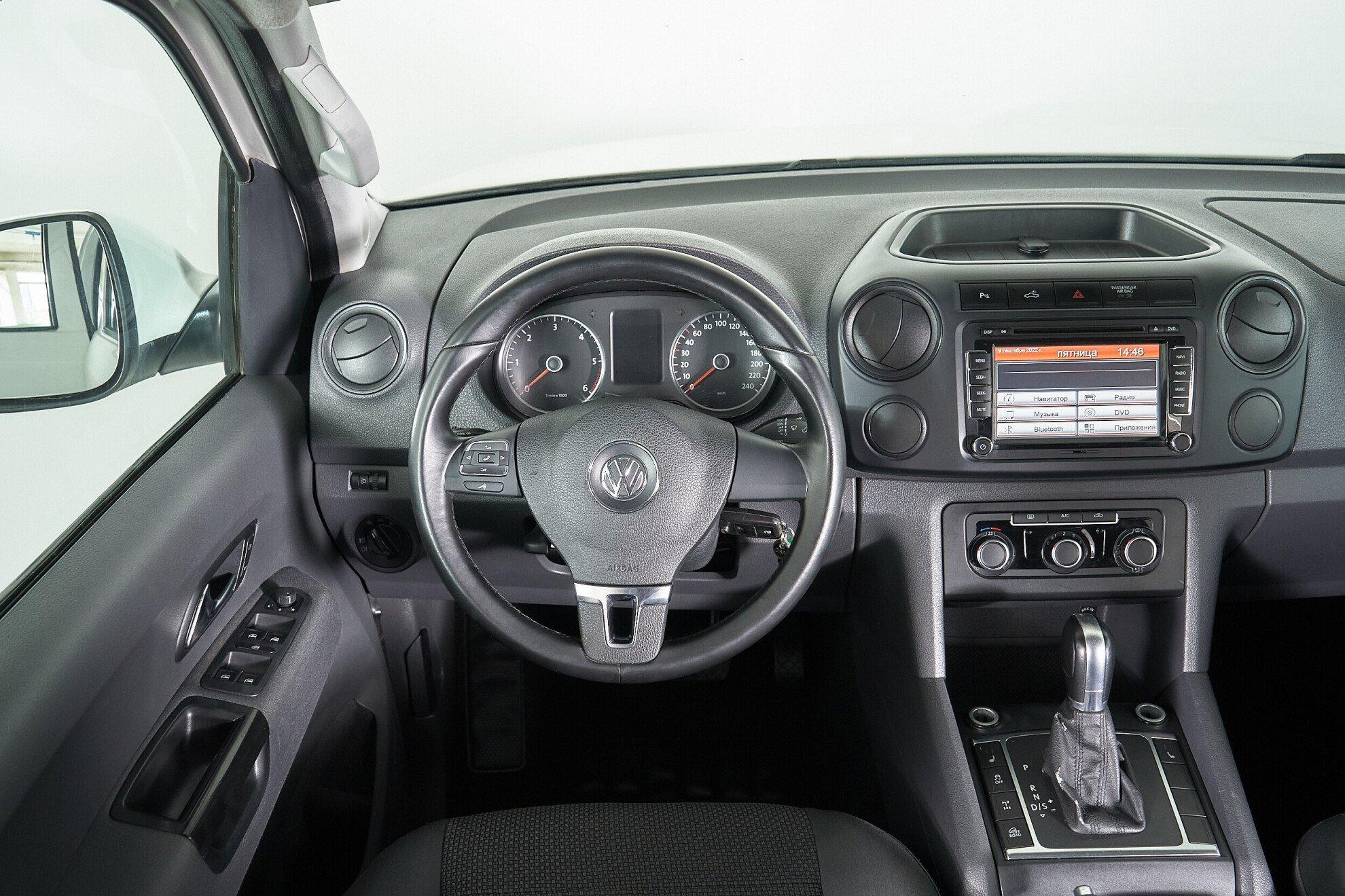 Volkswagen Amarok 2014, белый