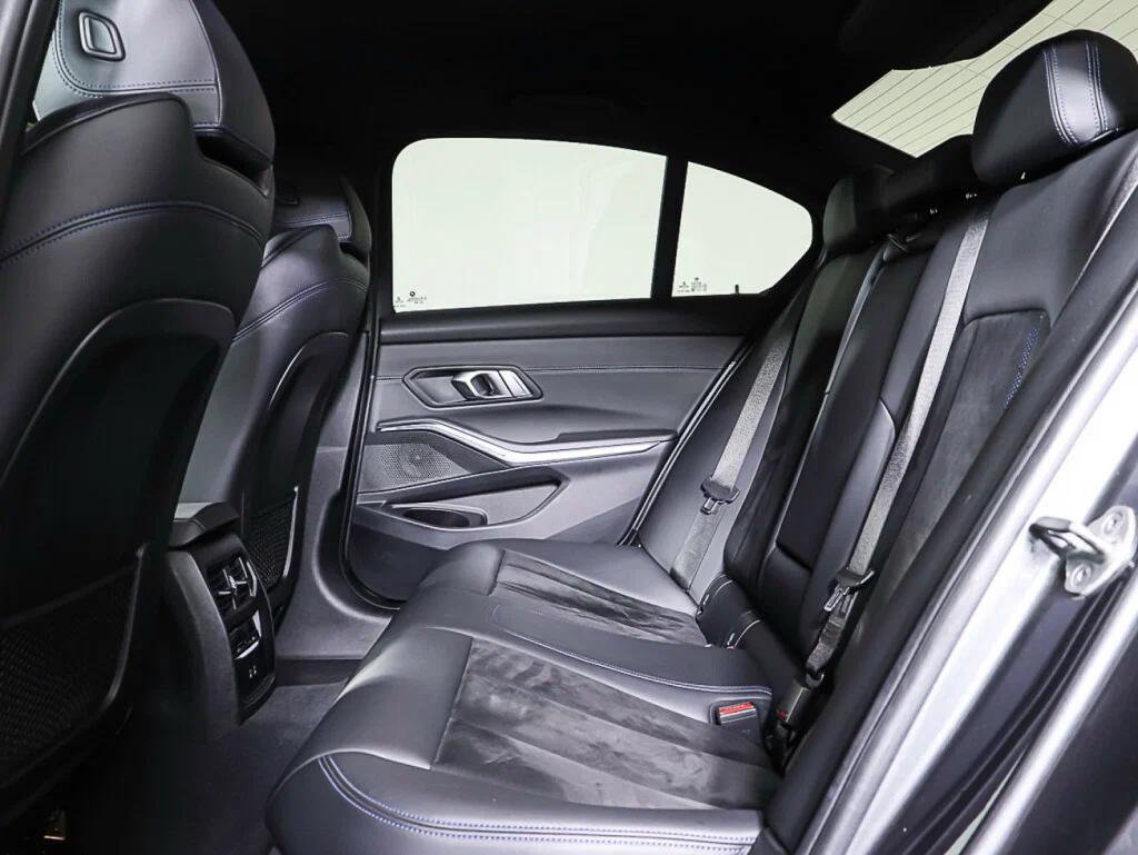 BMW 3 серии 2021, серый